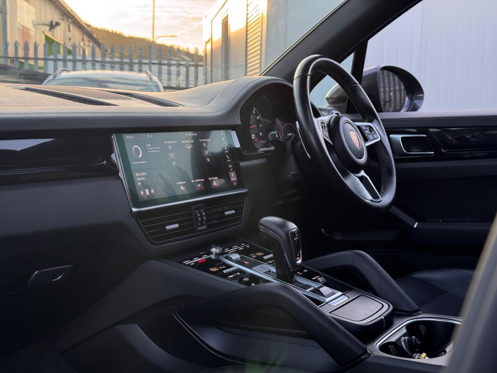 2019 Porsche Cayenne image 14