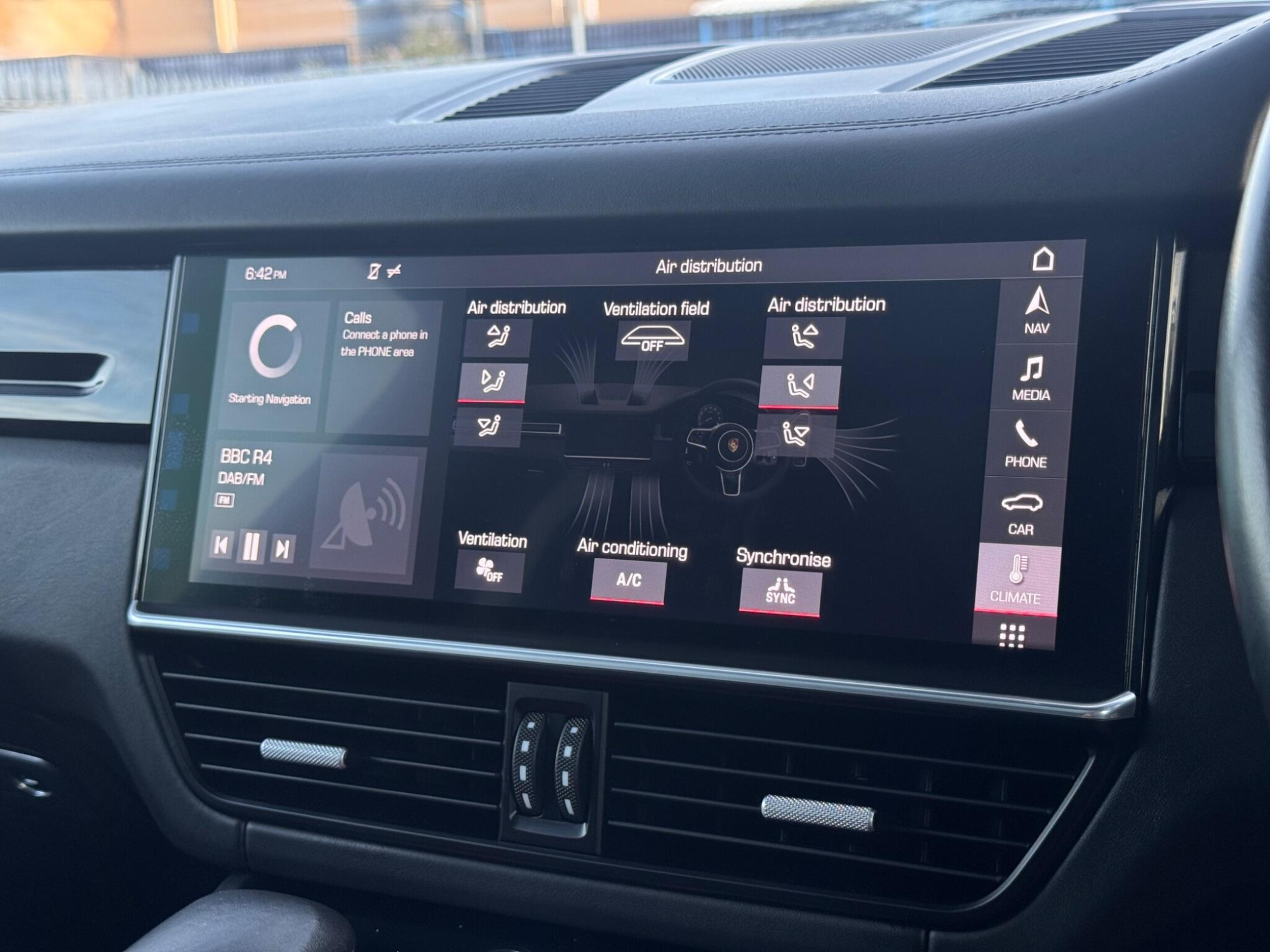 2019 Porsche Cayenne image 27