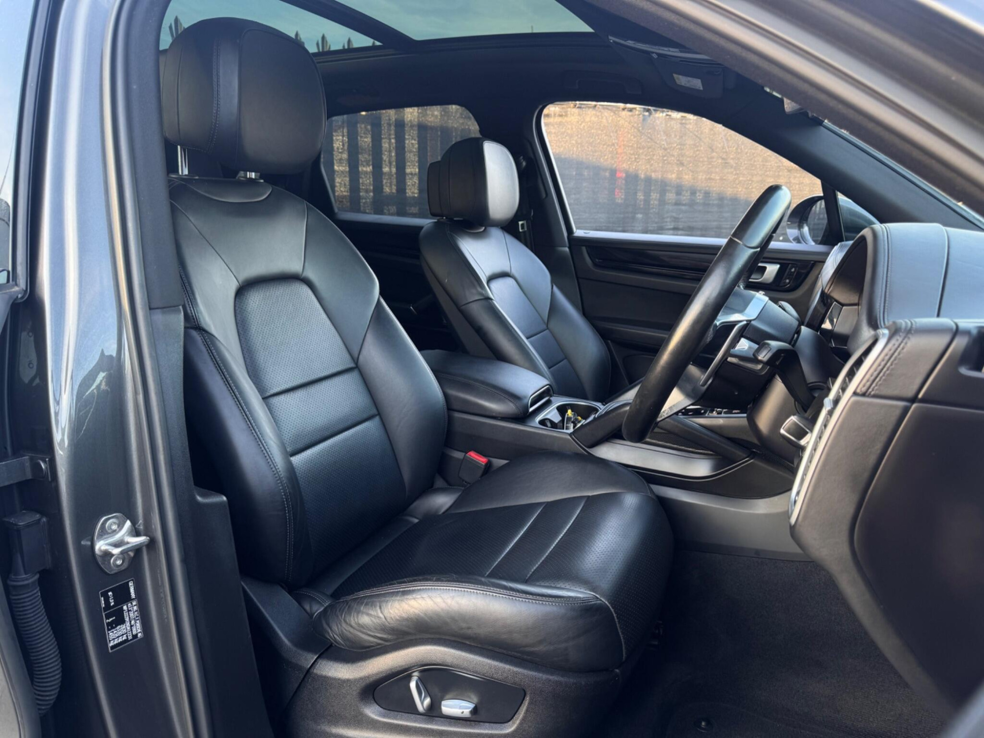 2019 Porsche Cayenne image 4