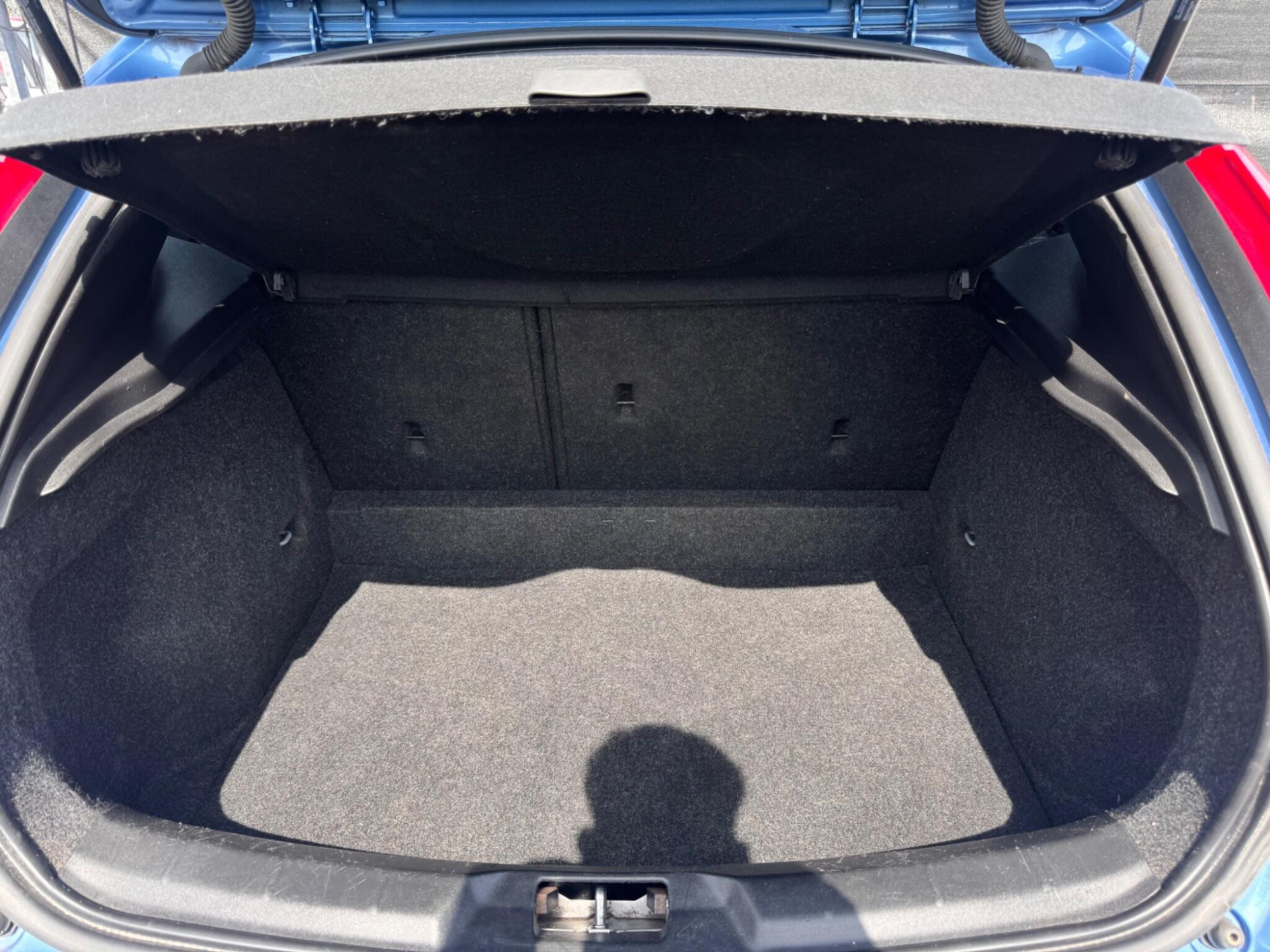 2016 Volvo V40 image 9