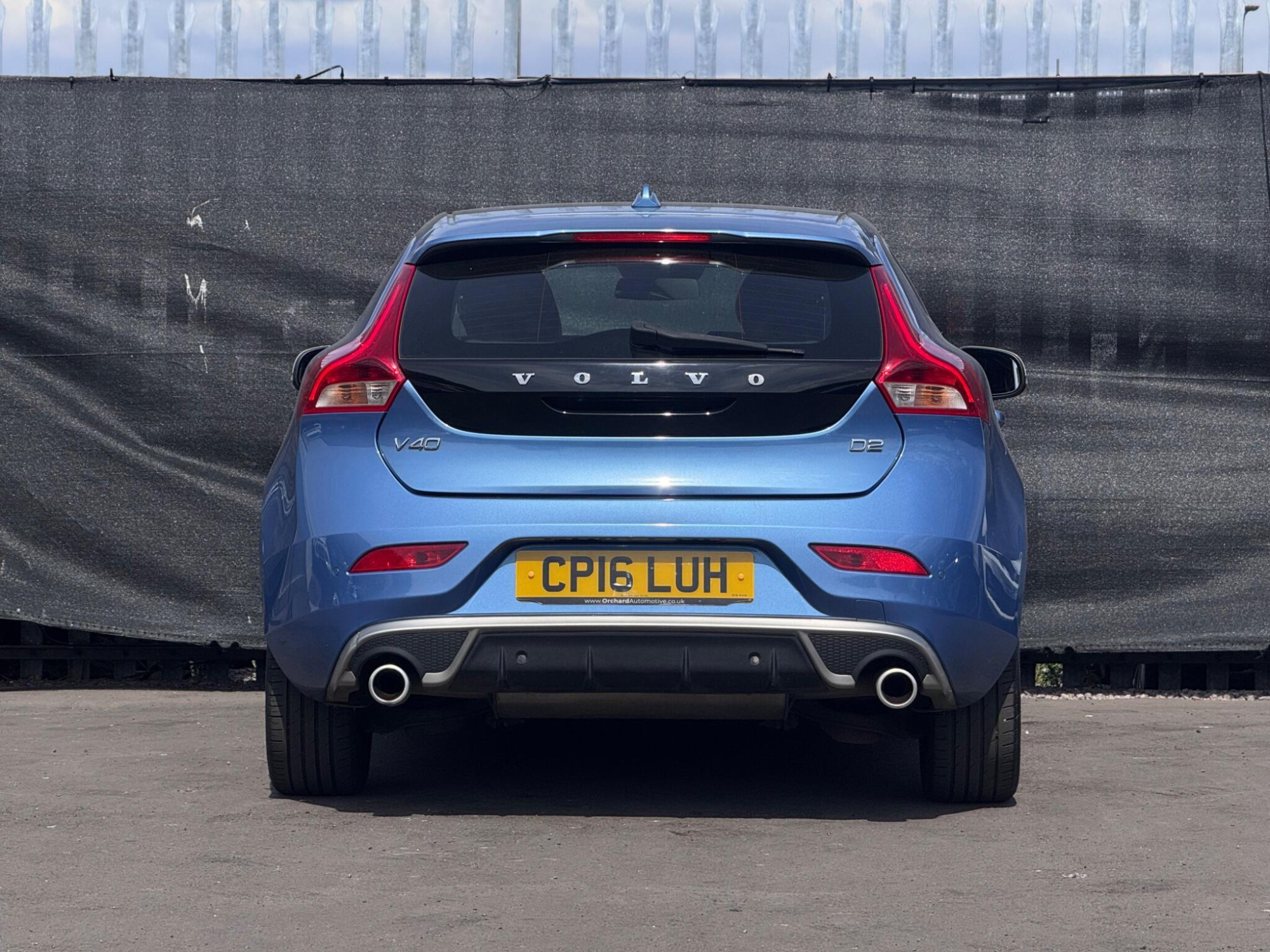 2016 Volvo V40 image 7