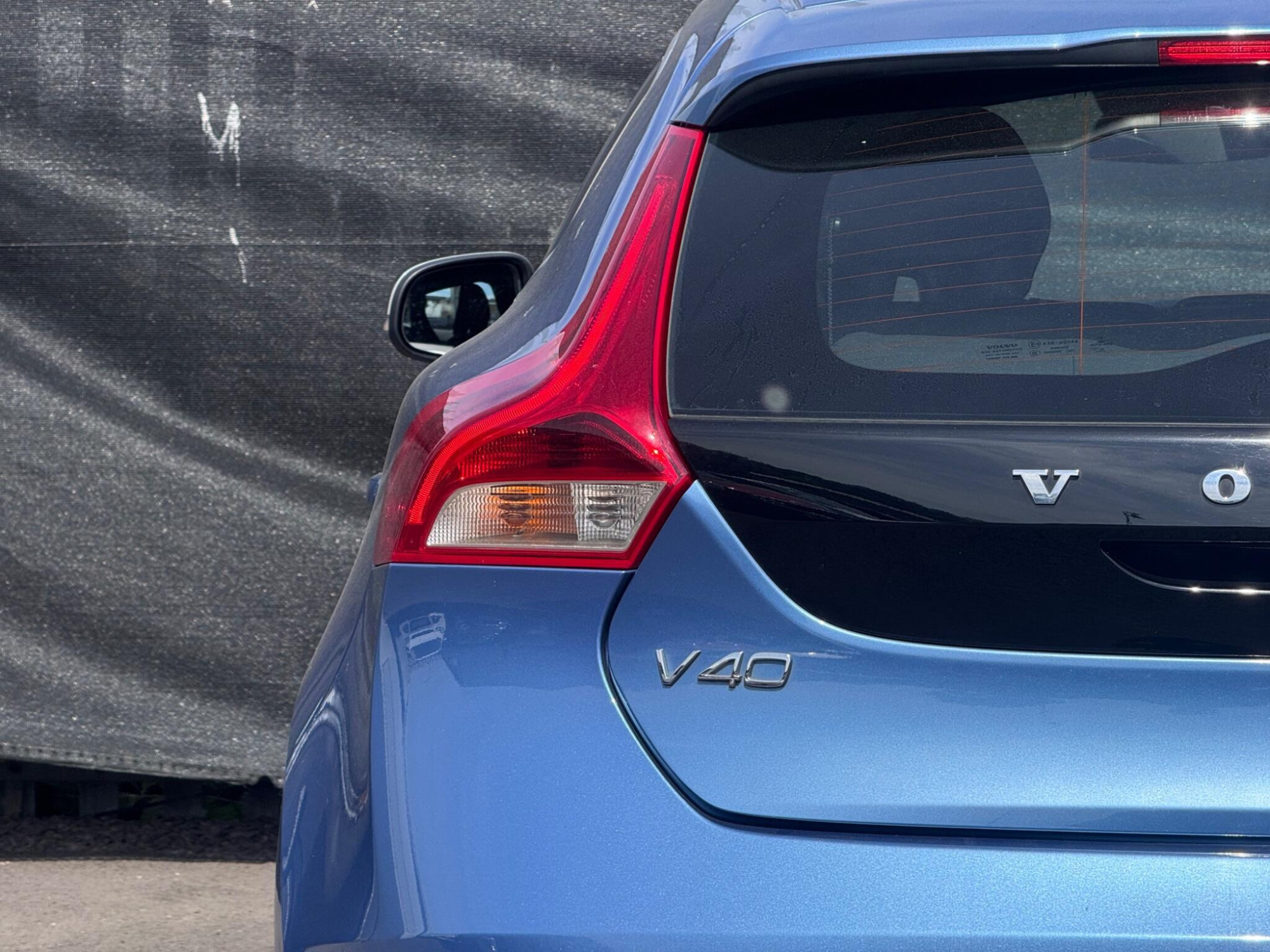 2016 Volvo V40 image 8