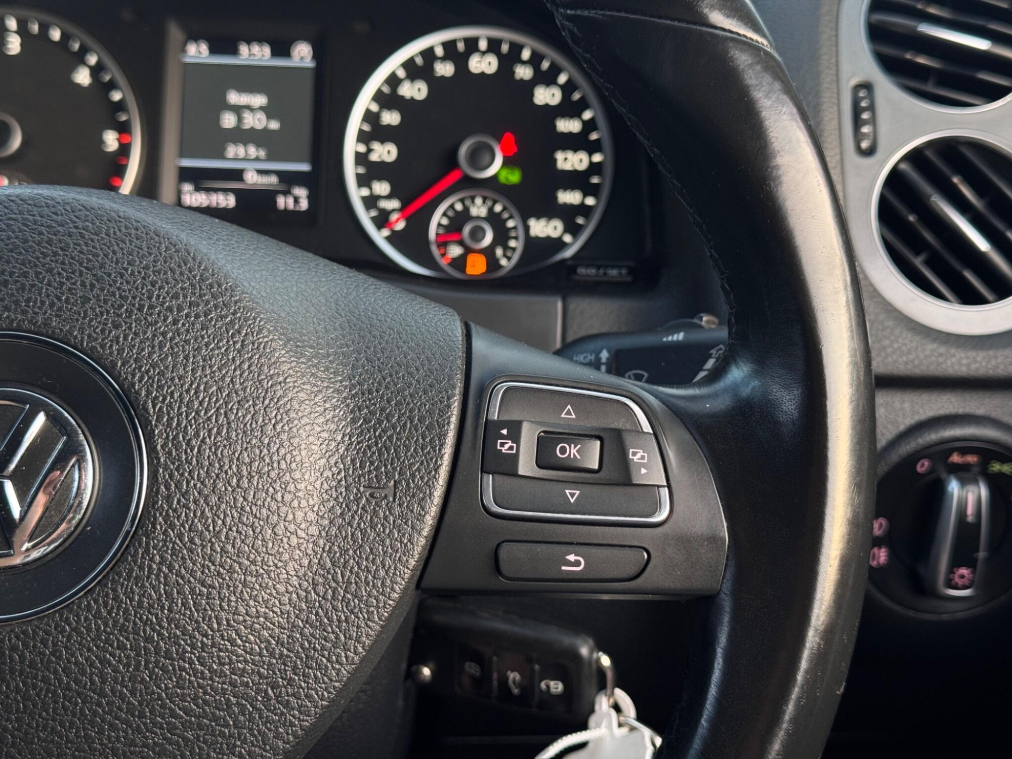 2014 Volkswagen Tiguan image 22