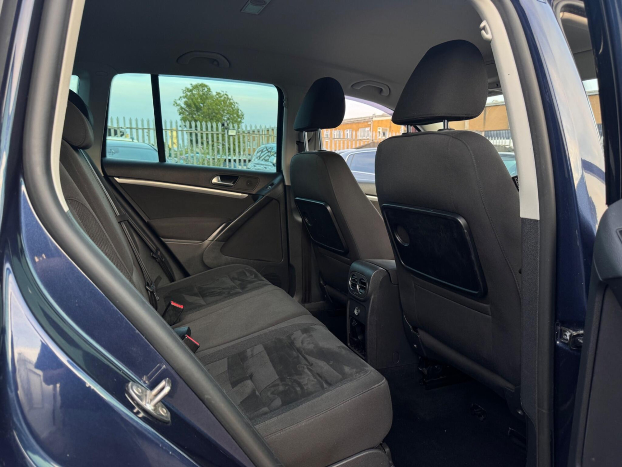 2014 Volkswagen Tiguan image 12