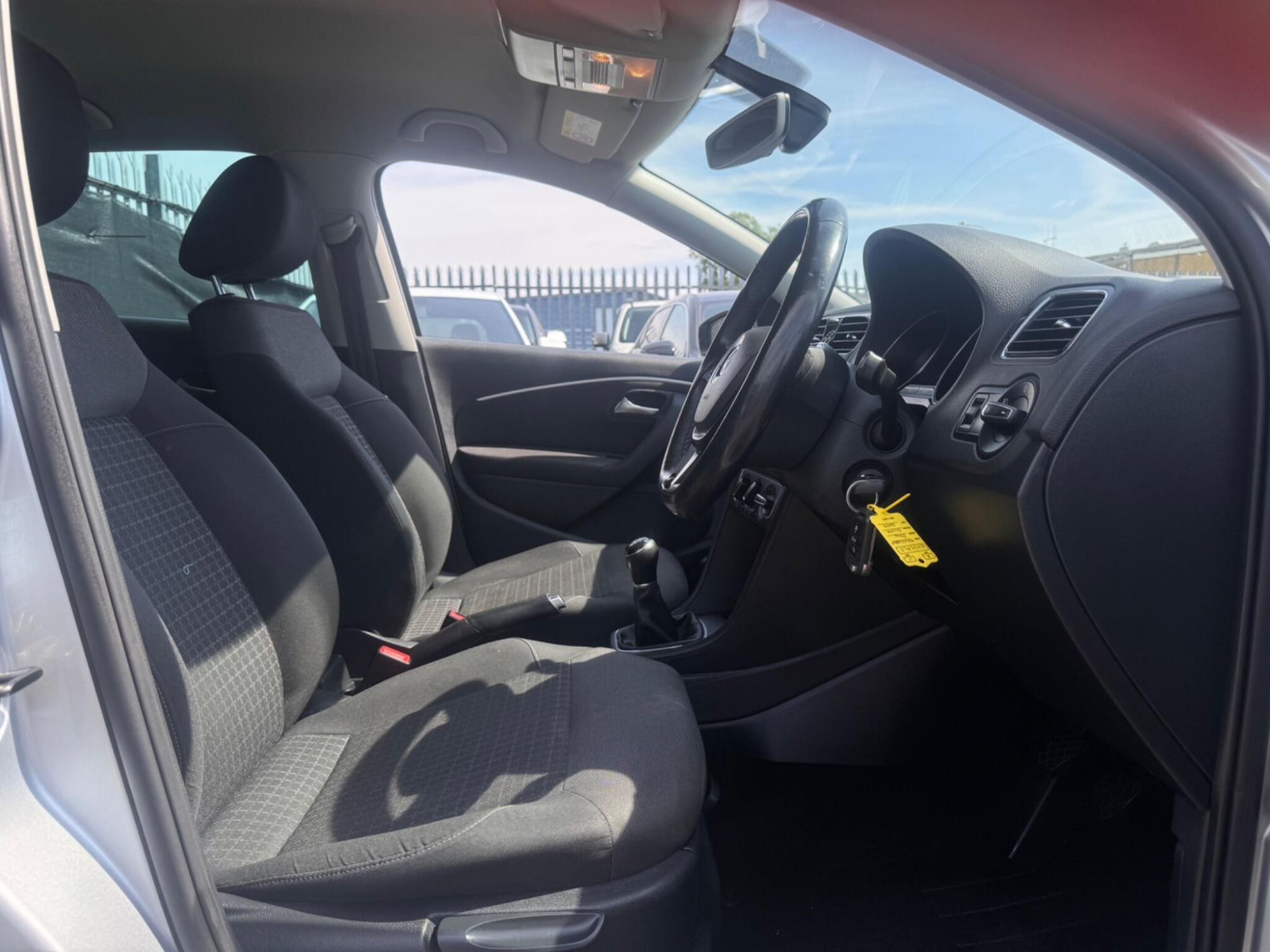 2017 Volkswagen Polo image 17
