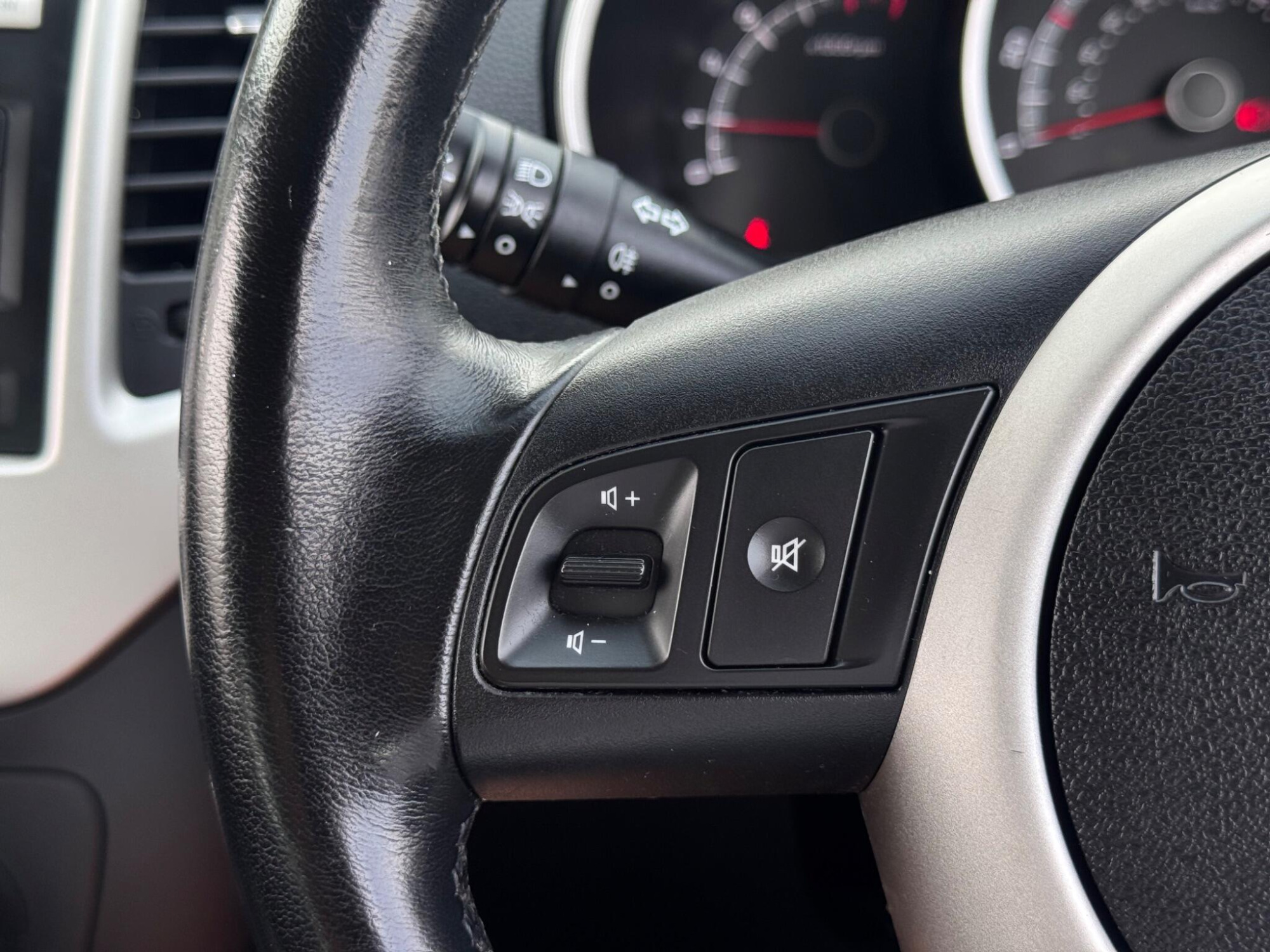 2015 Kia Venga image 26