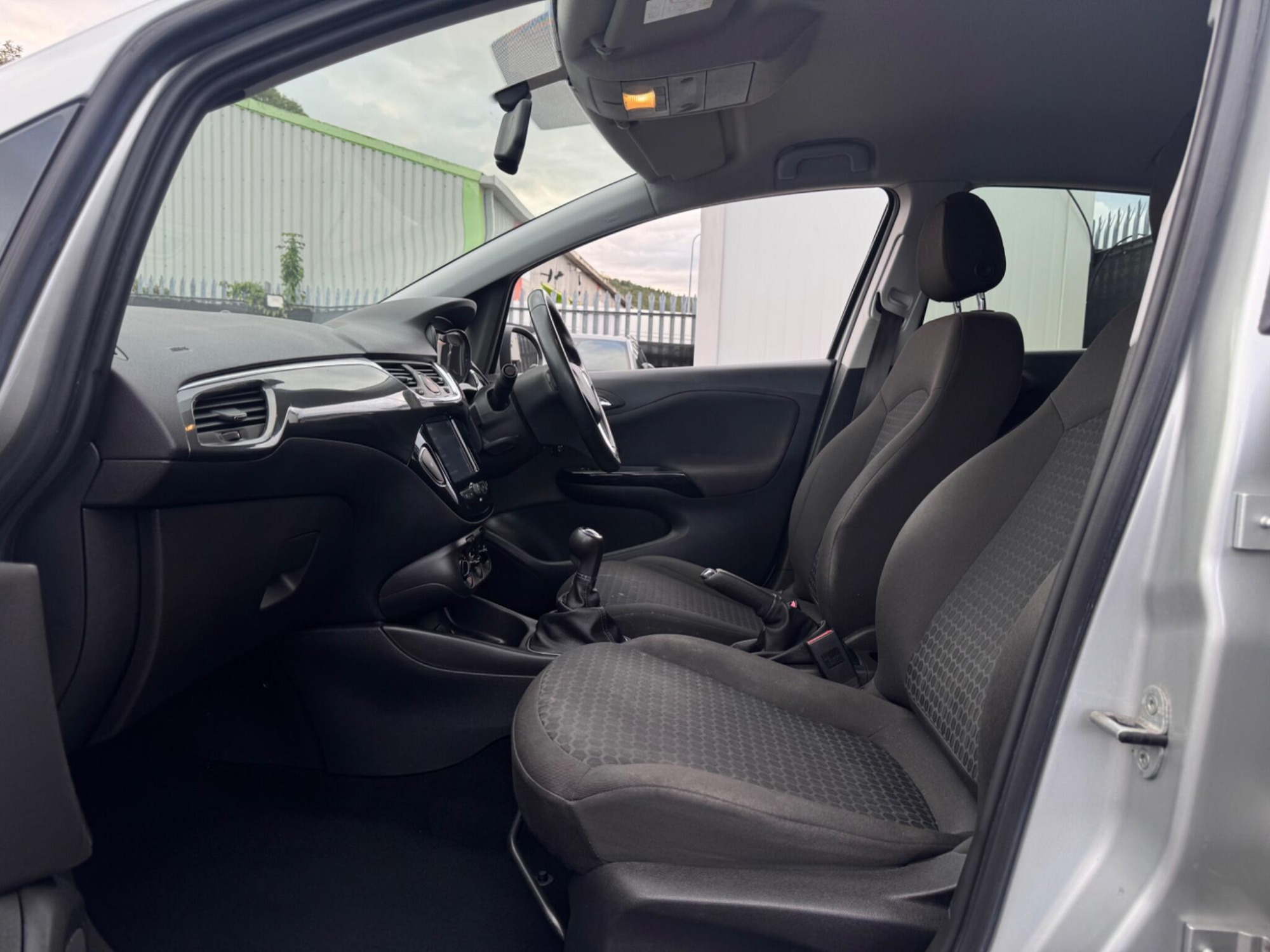 2017 Vauxhall Corsa image 15