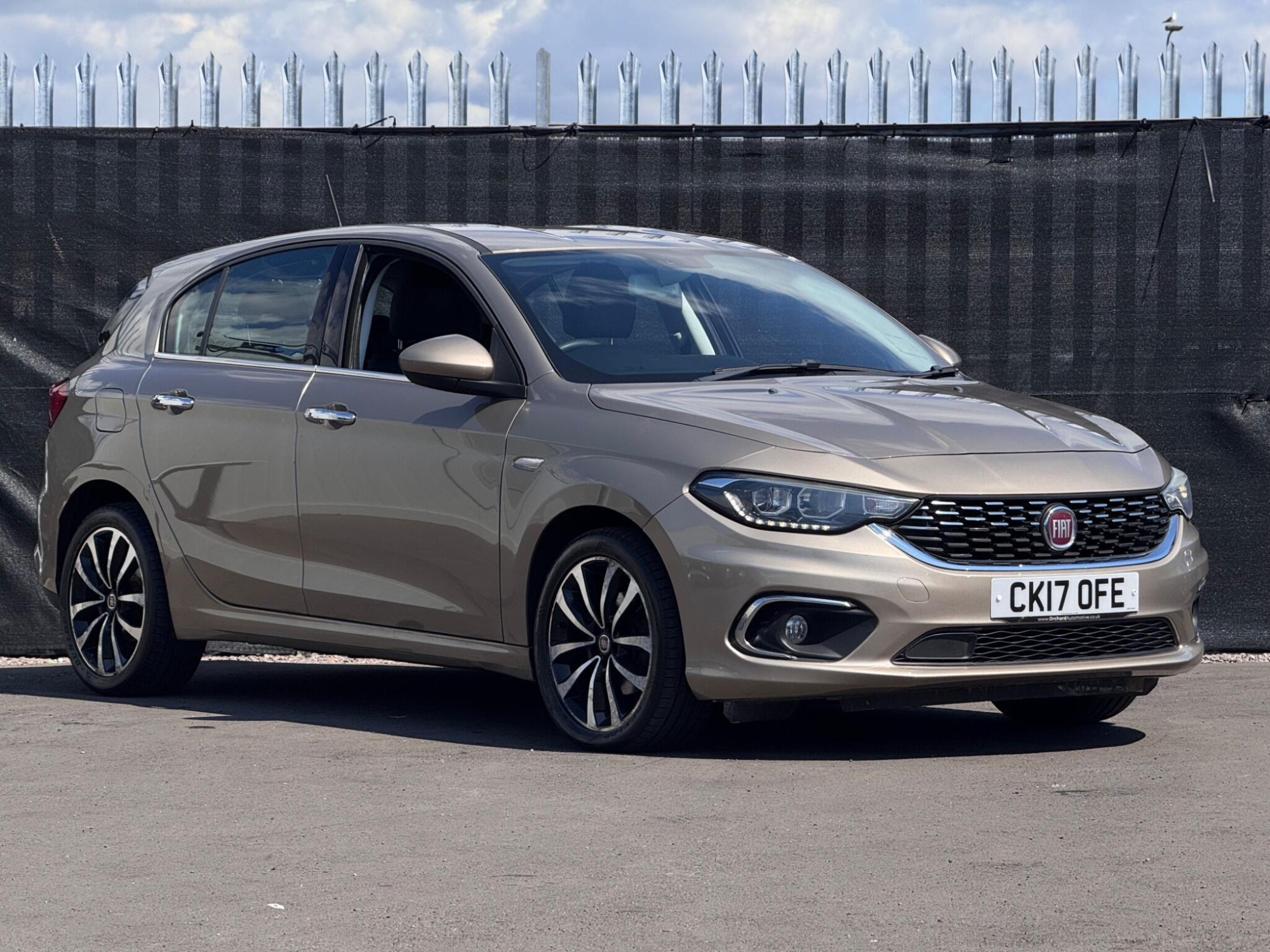 2017 Fiat Tipo image 1