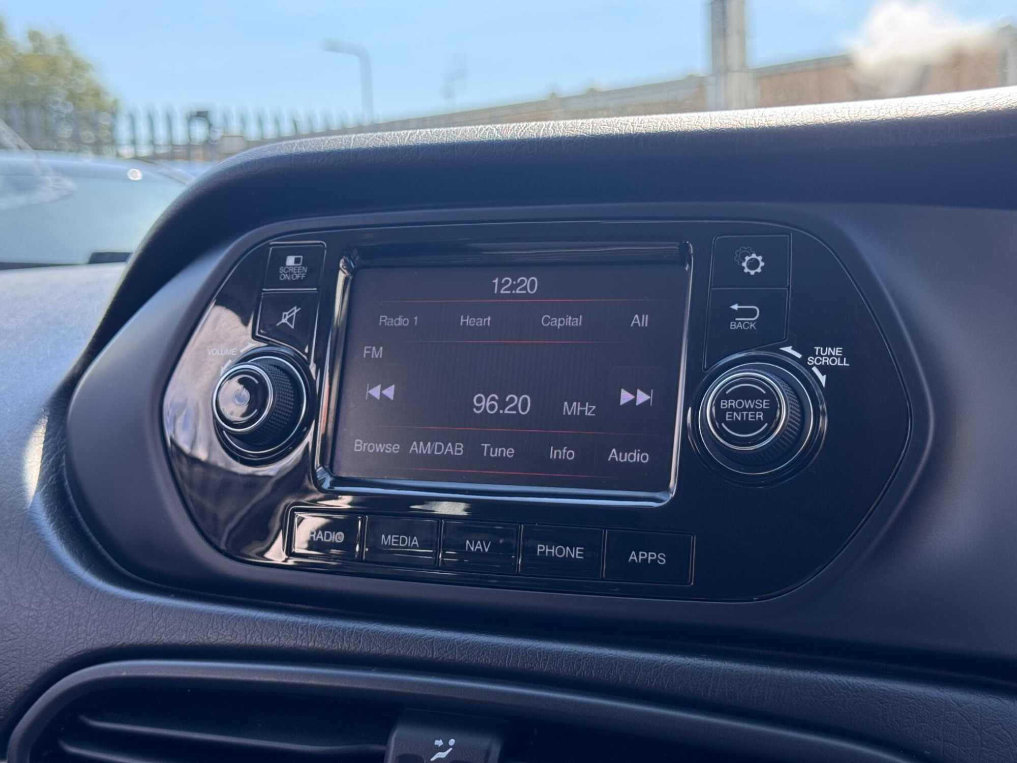 2017 Fiat Tipo image 28