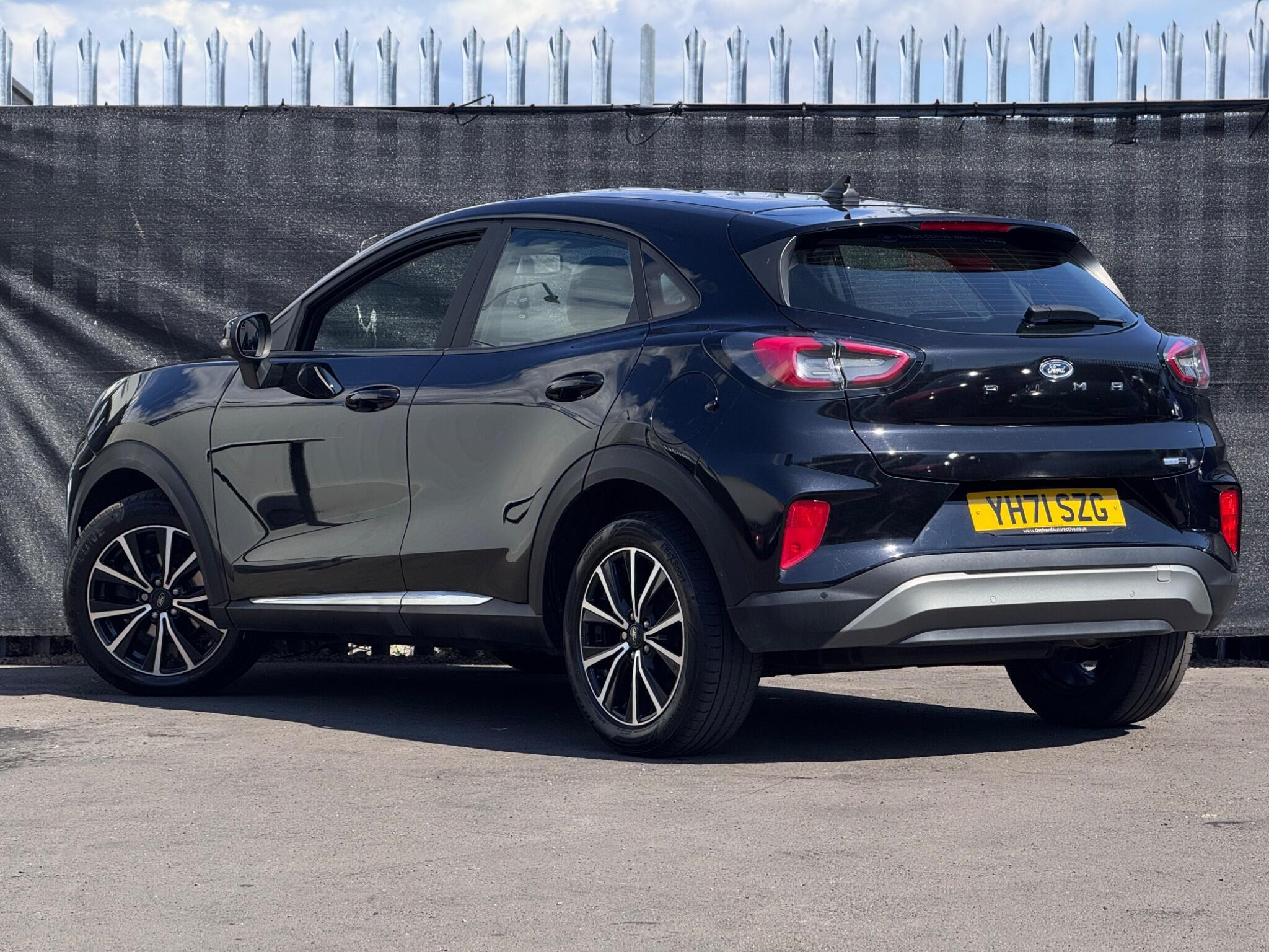 2021 Ford Puma image 2