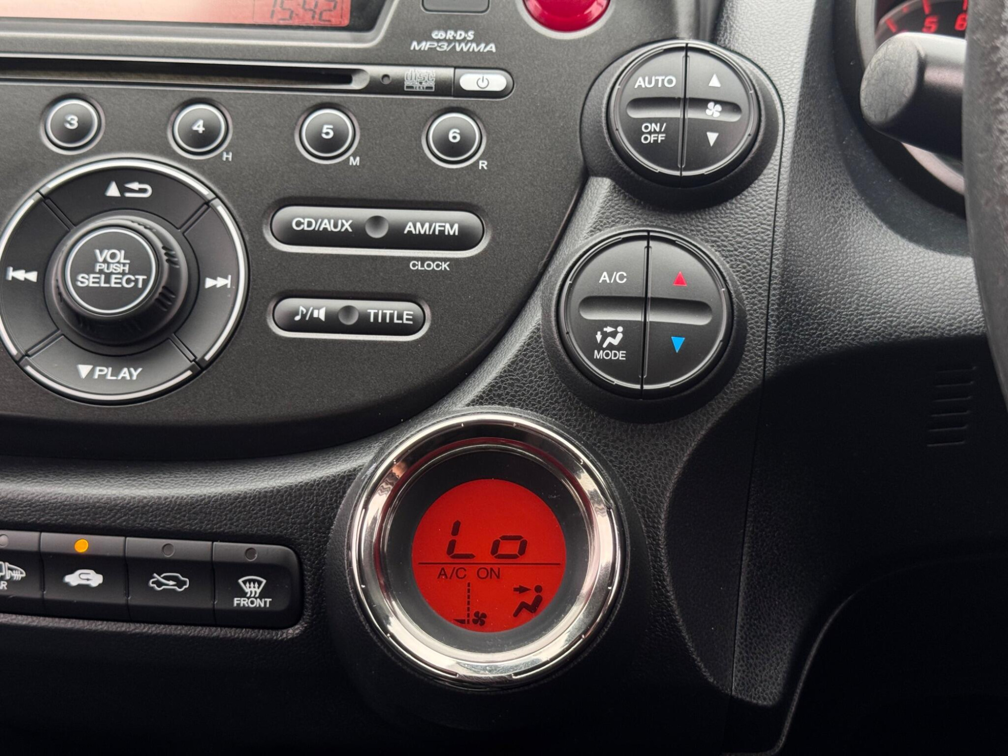 2012 Honda Jazz image 26