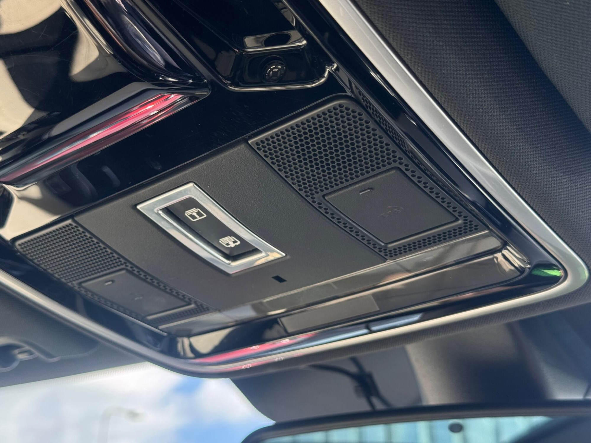 2016 Land Rover Range Rover Sport image 38
