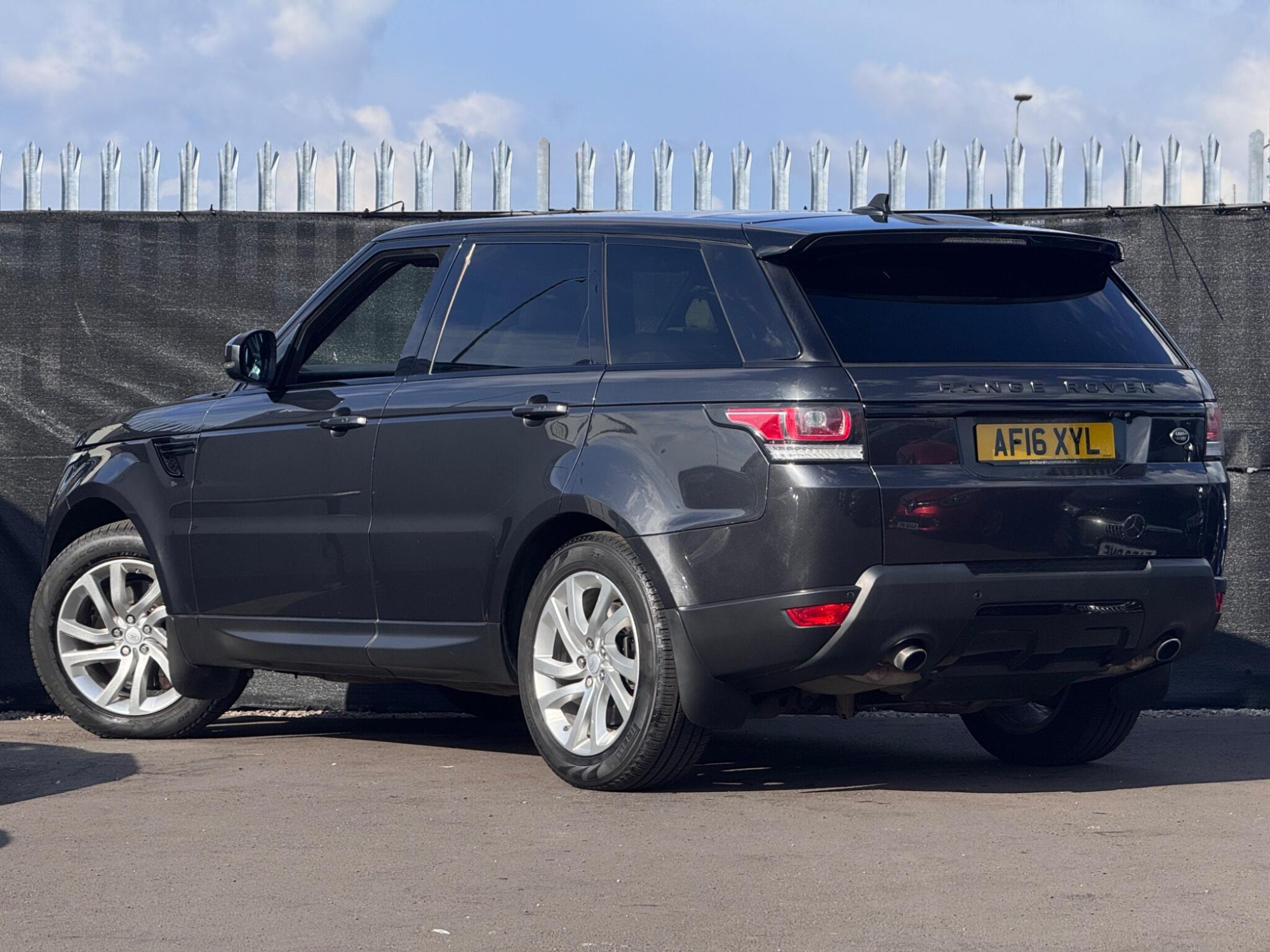 2016 Land Rover Range Rover Sport image 2