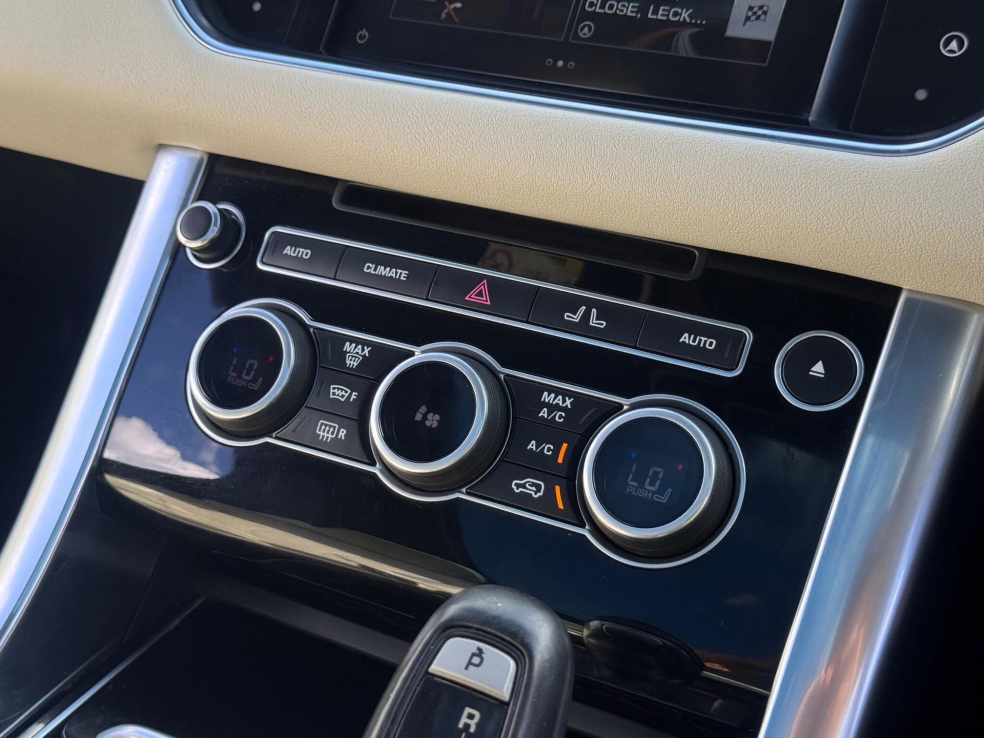 2016 Land Rover Range Rover Sport image 36