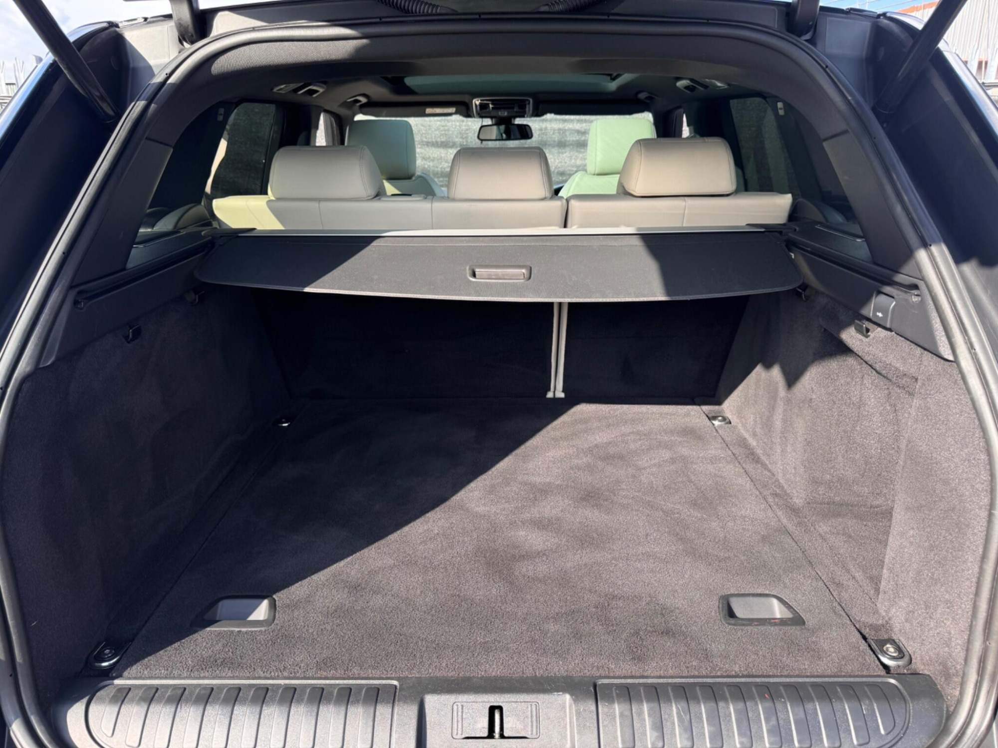 2016 Land Rover Range Rover Sport image 11