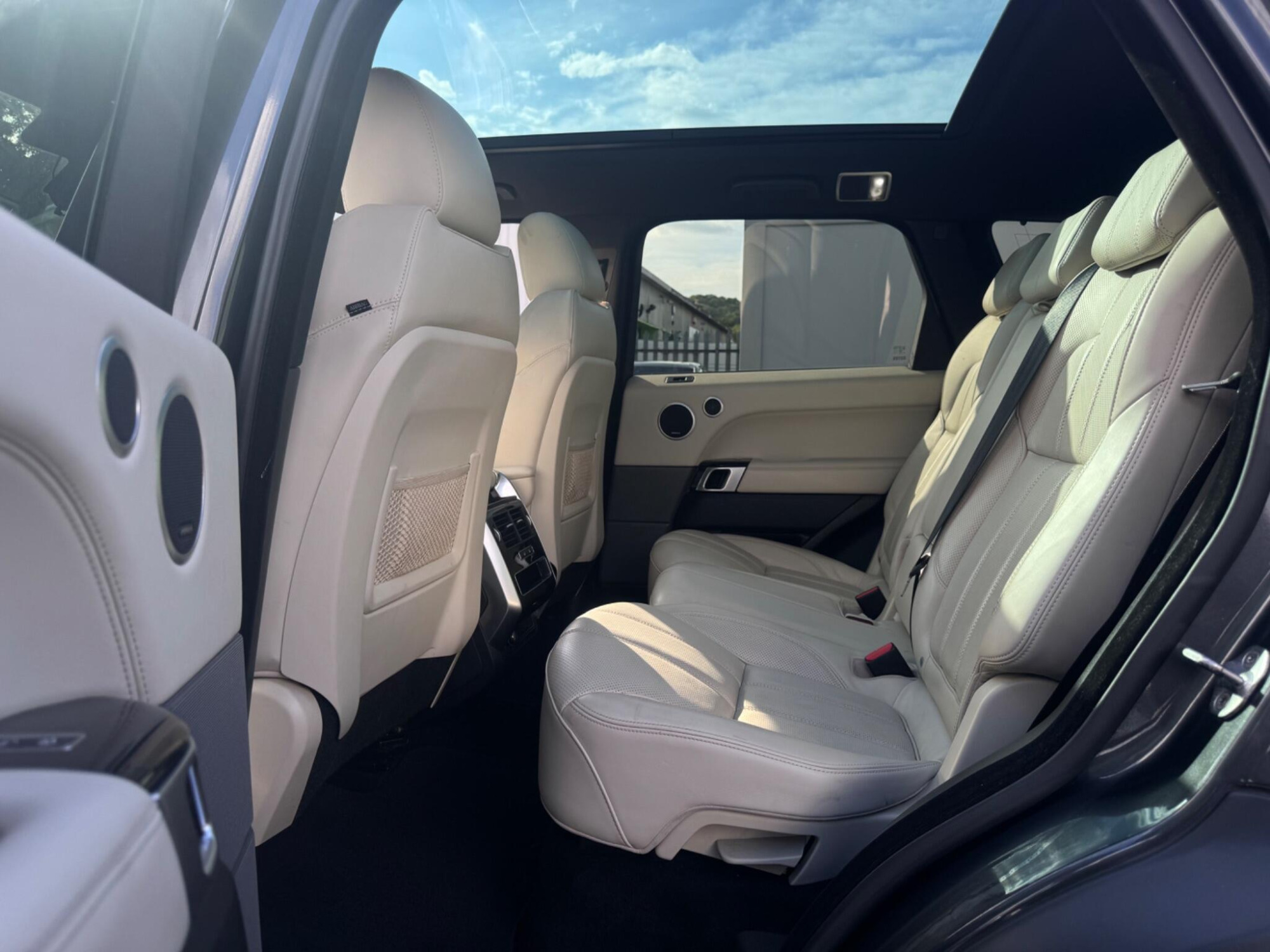 2016 Land Rover Range Rover Sport image 28