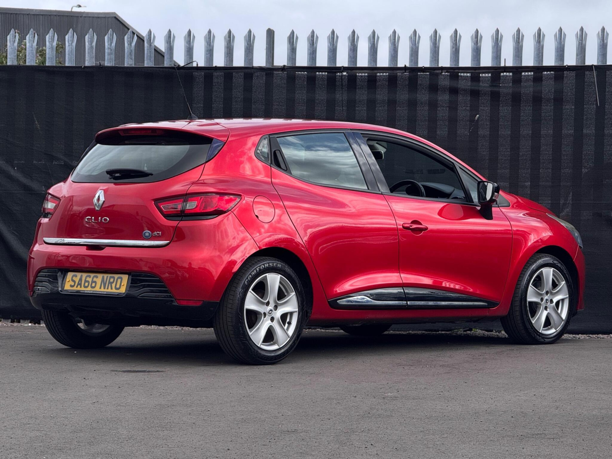 2016 Renault Clio image 7