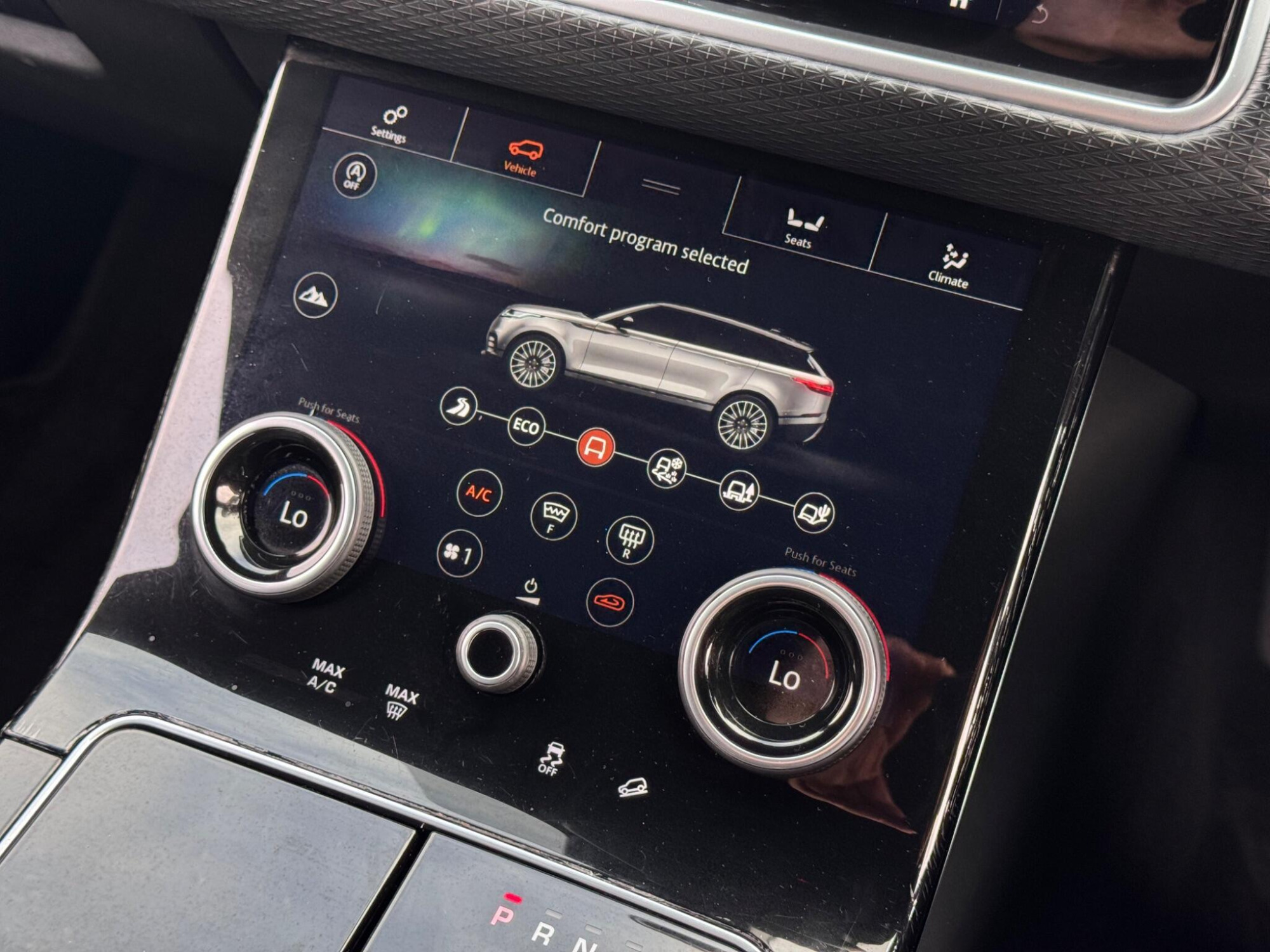 2019 Land Rover Range Rover Velar image 25