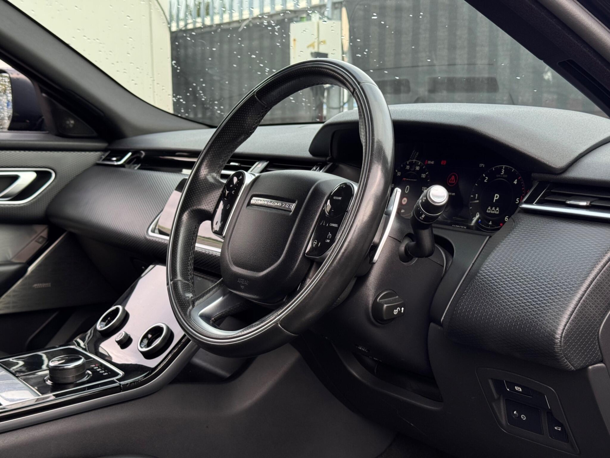 2019 Land Rover Range Rover Velar image 3