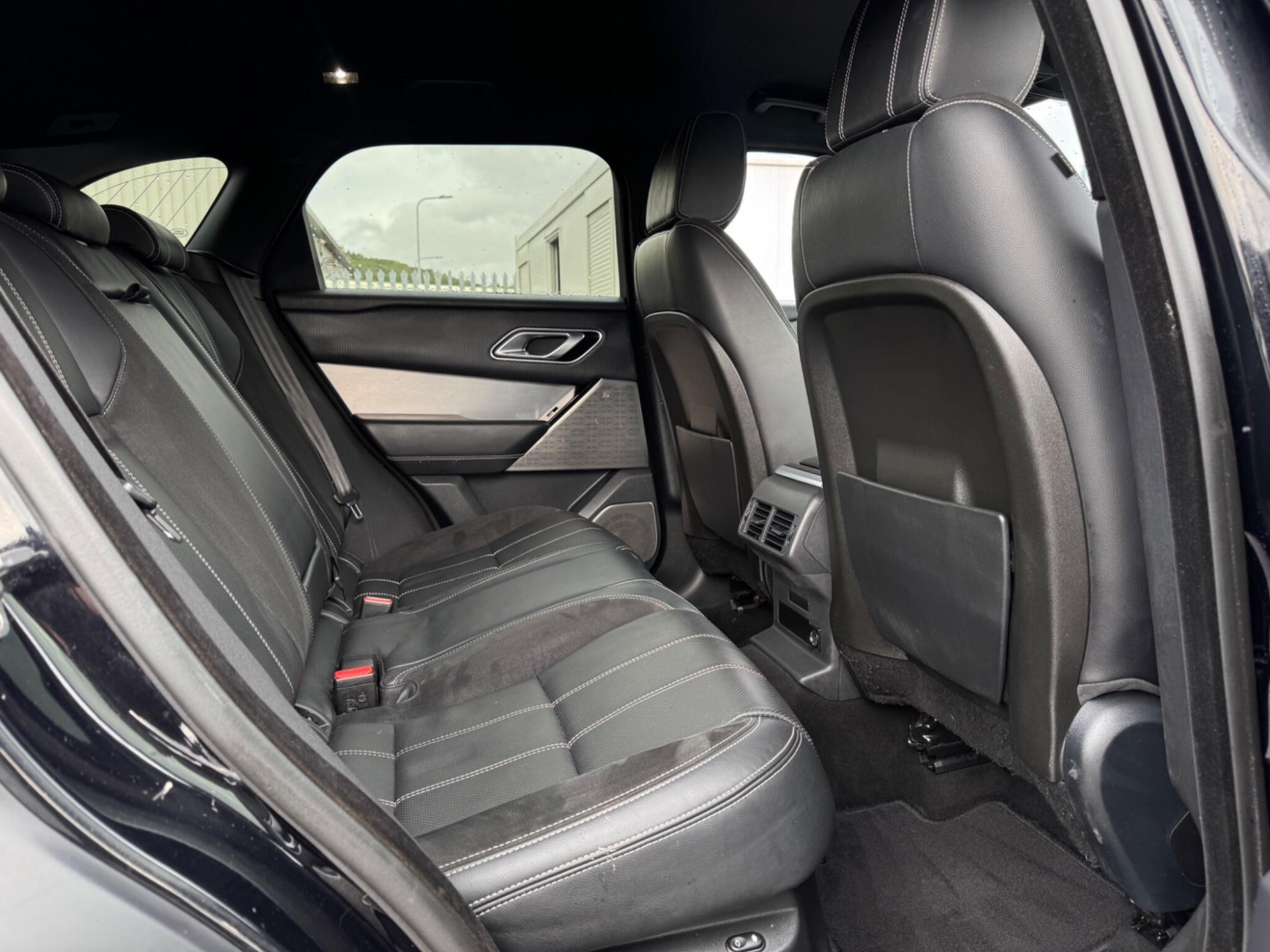 2019 Land Rover Range Rover Velar image 15