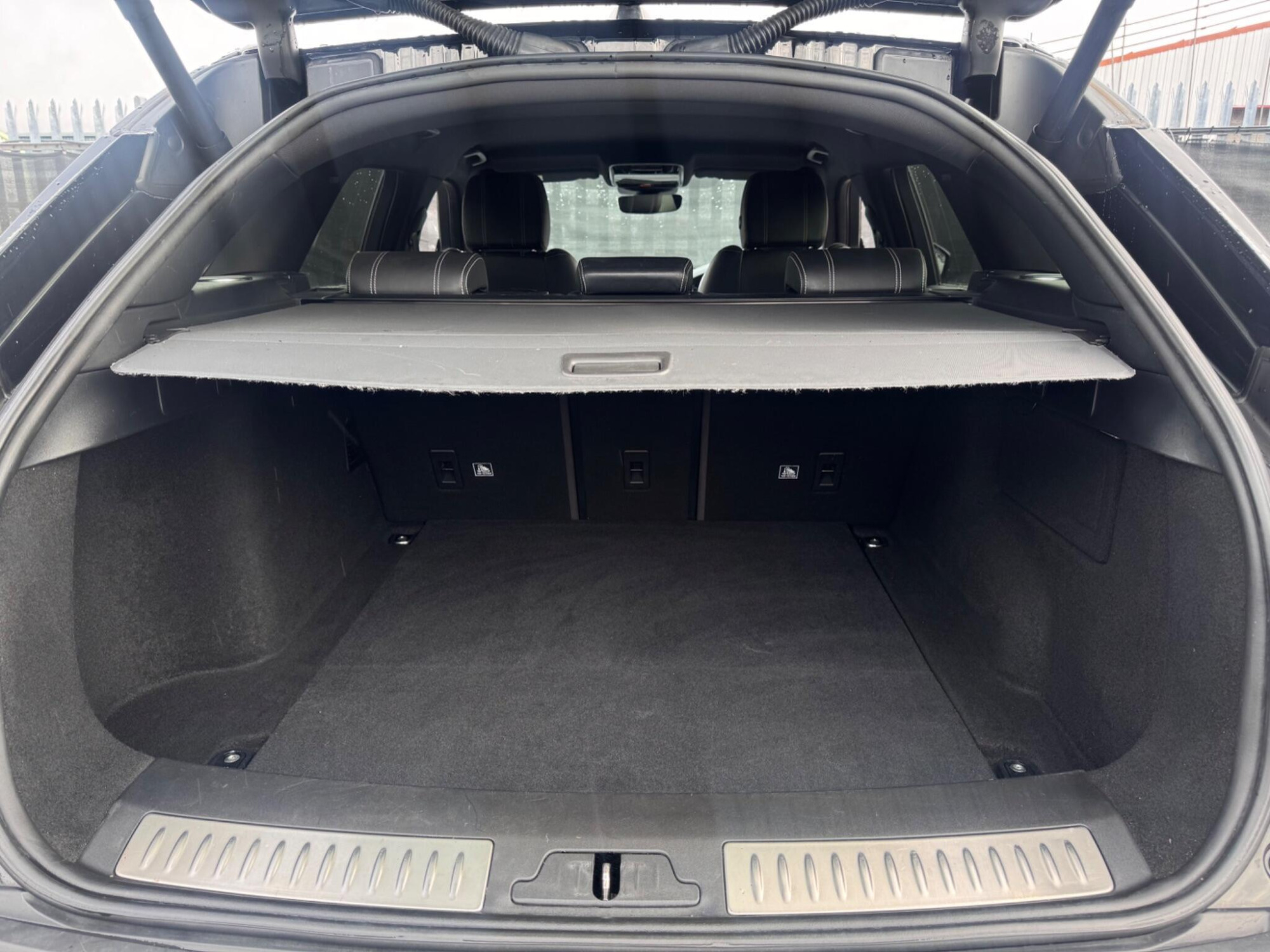 2019 Land Rover Range Rover Velar image 18
