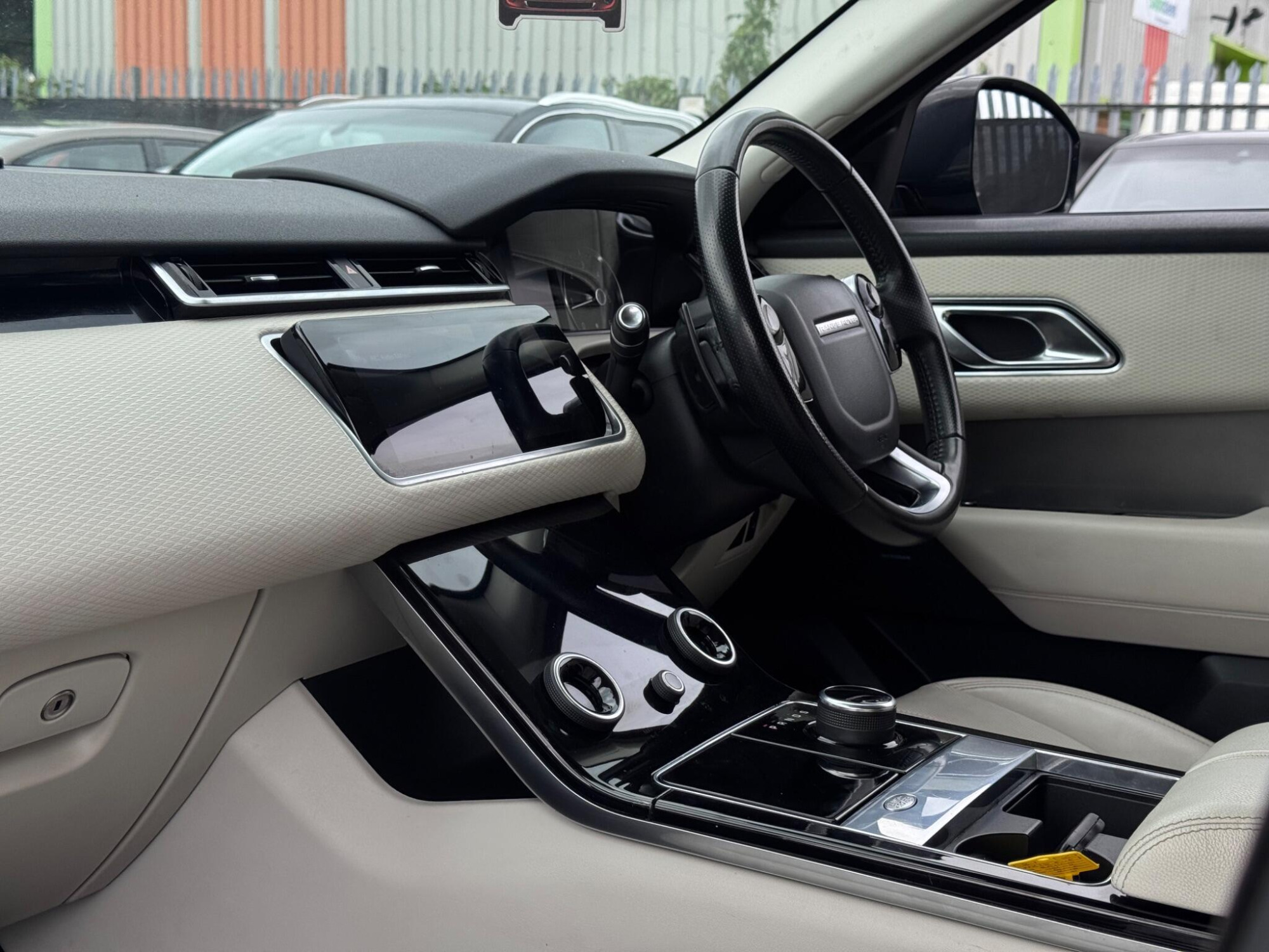 2018 Land Rover Range Rover Velar image 21