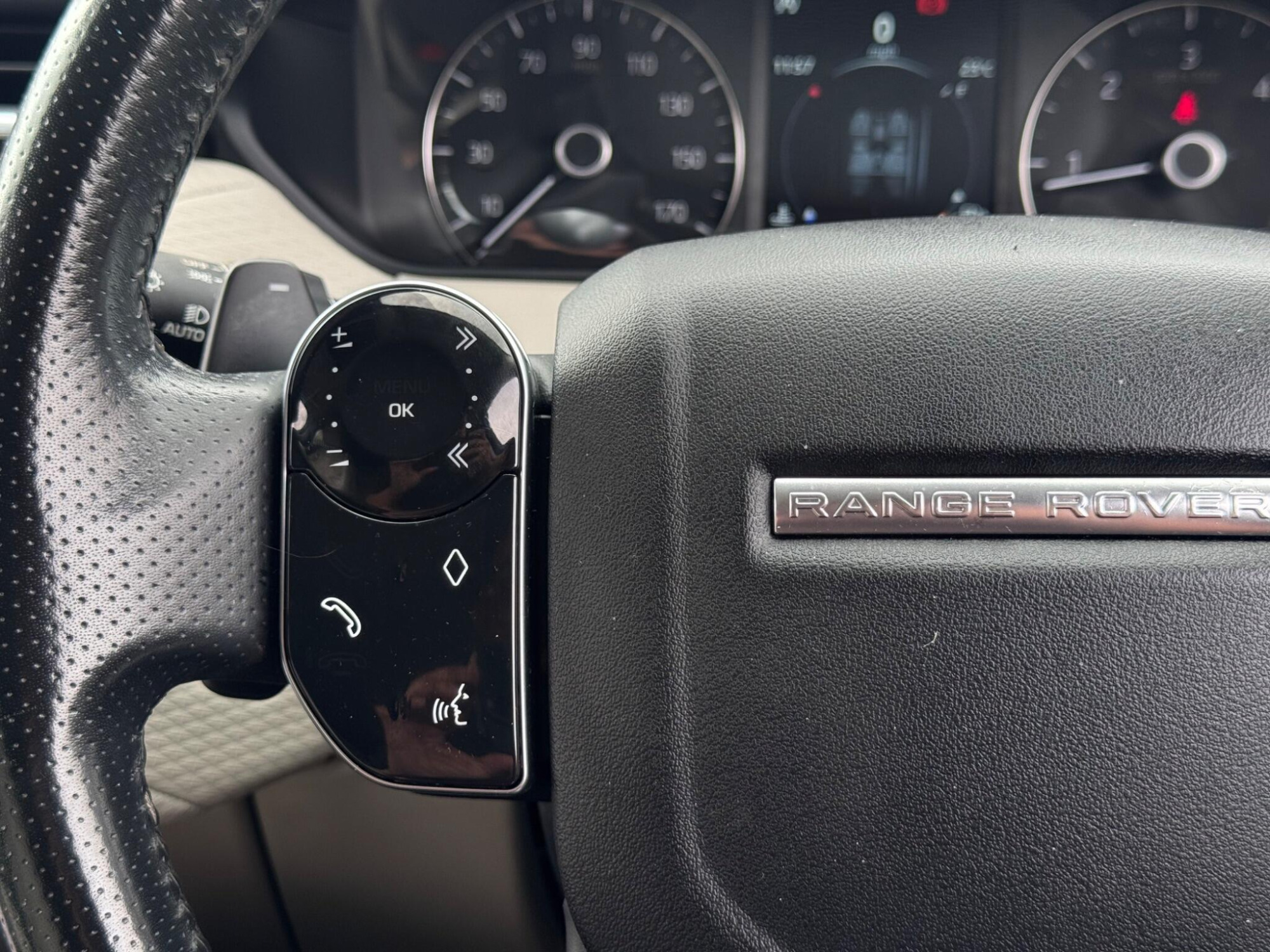2018 Land Rover Range Rover Velar image 26