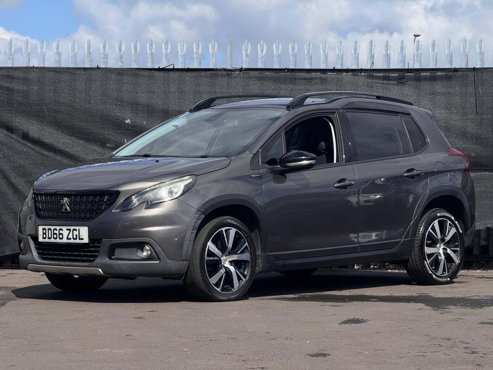 2016 Peugeot 2008 image 5