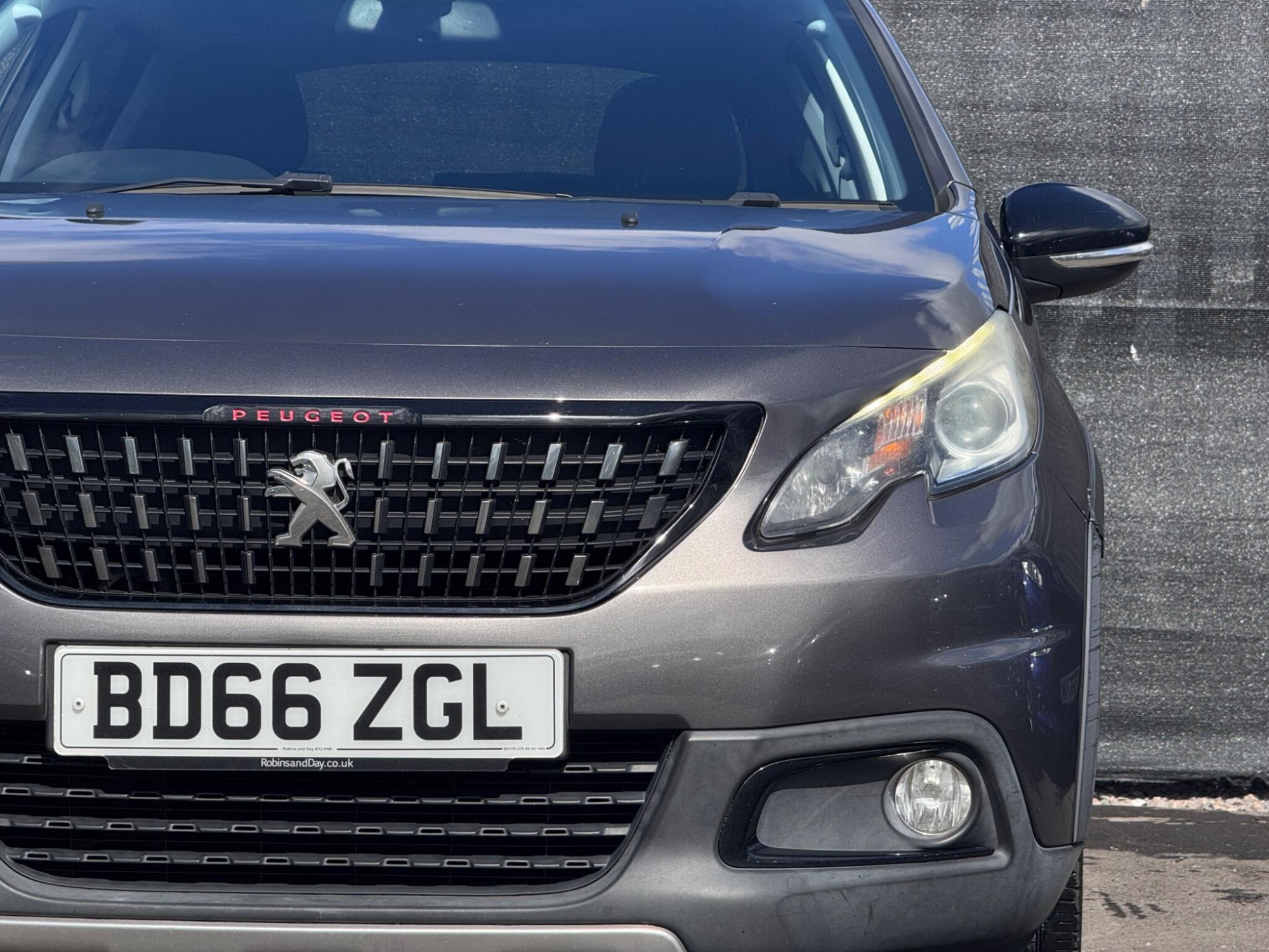 2016 Peugeot 2008 image 7
