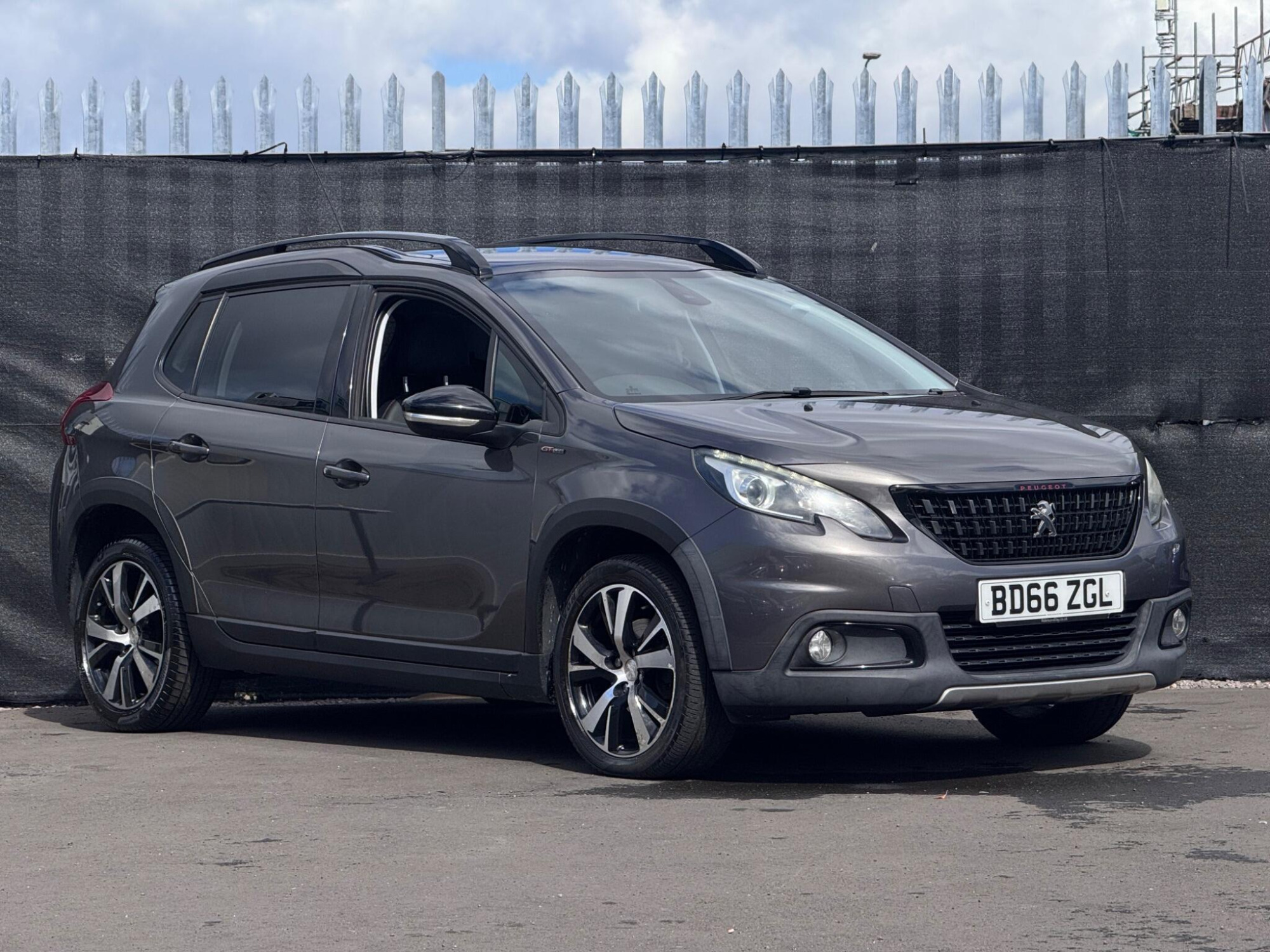 2016 Peugeot 2008 image 1
