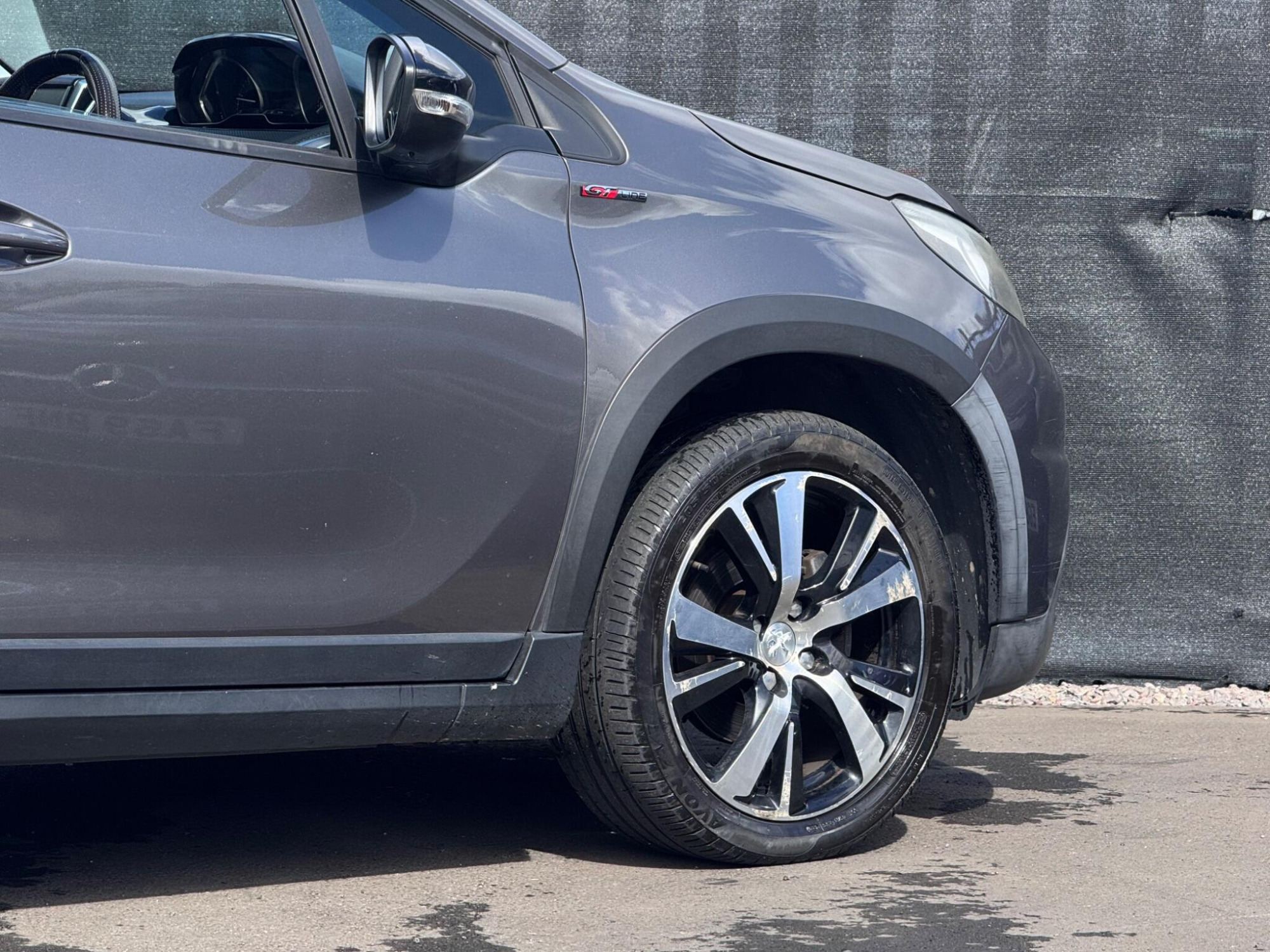 2016 Peugeot 2008 image 25