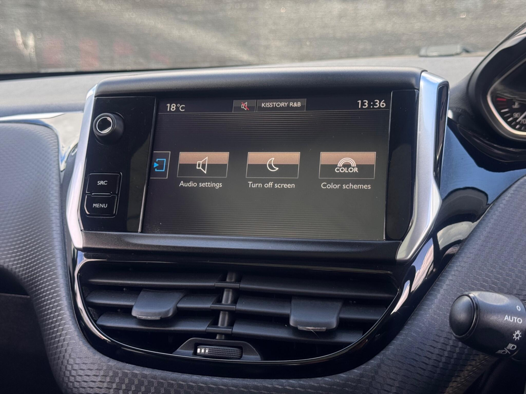 2016 Peugeot 2008 image 20
