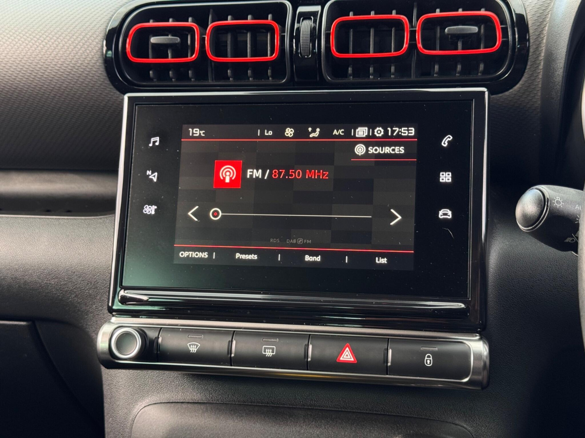 2020 Citroen C3 Aircross image 27