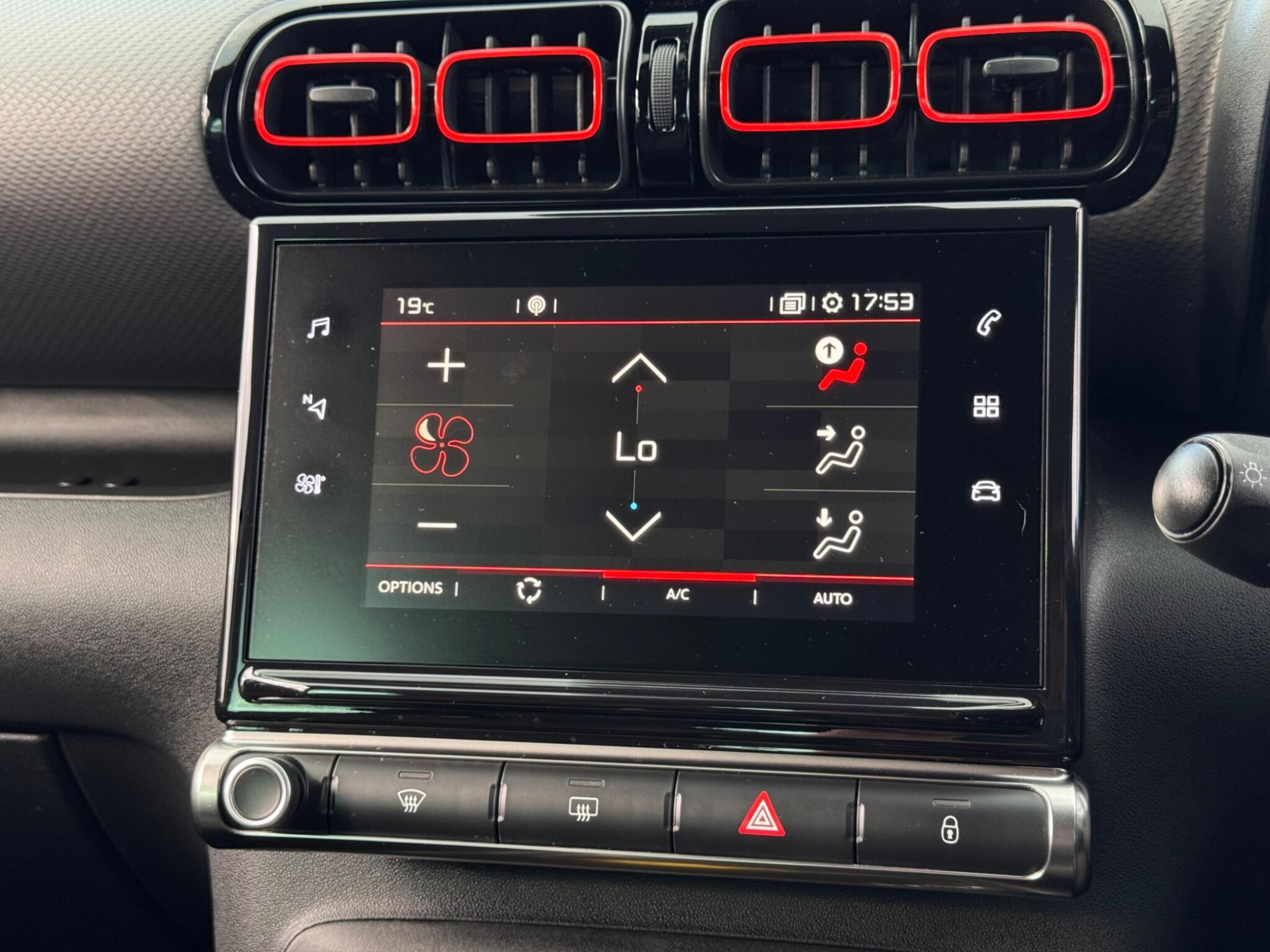 2020 Citroen C3 Aircross image 31