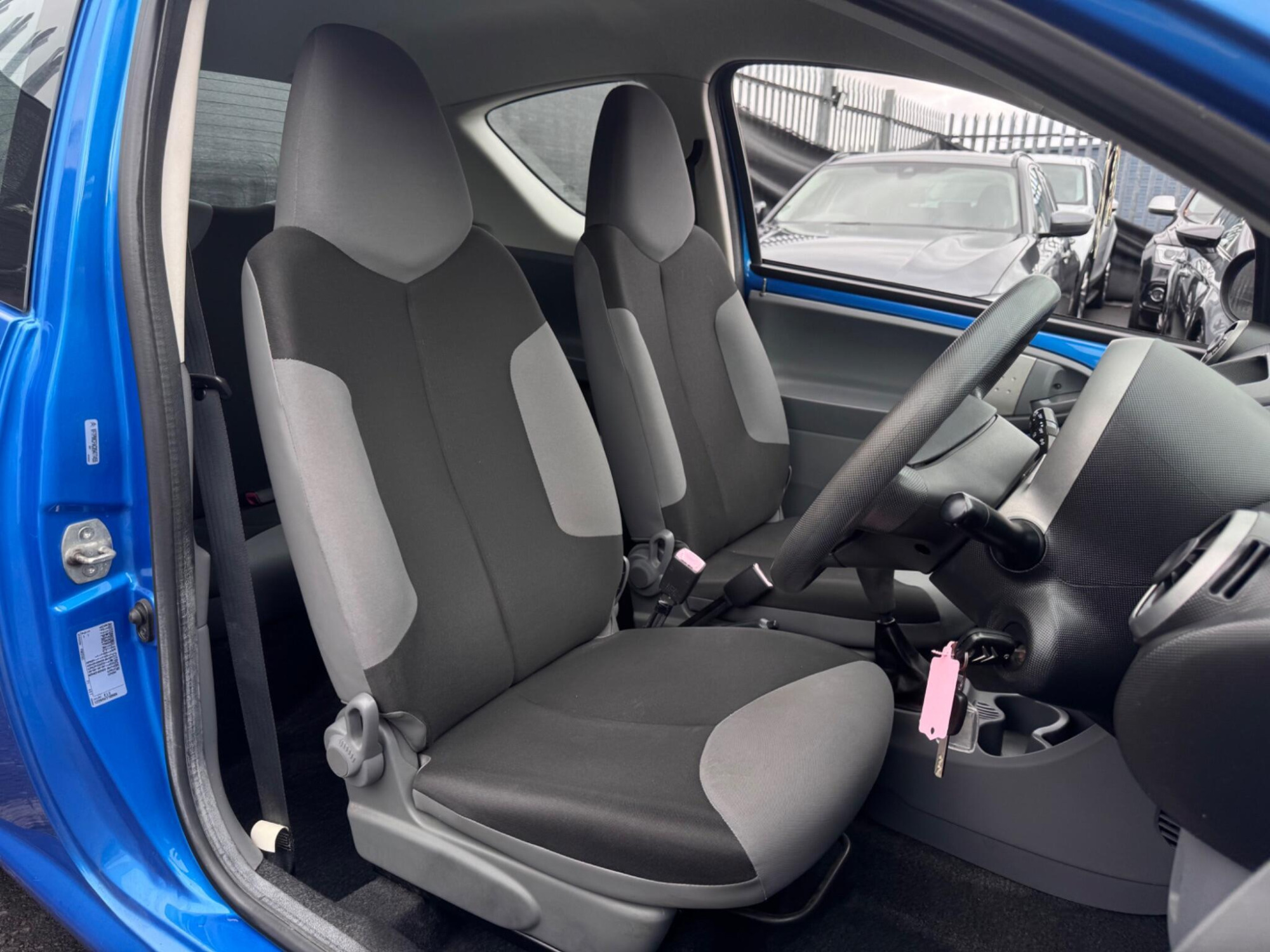 2010 Citroen C1 image 11