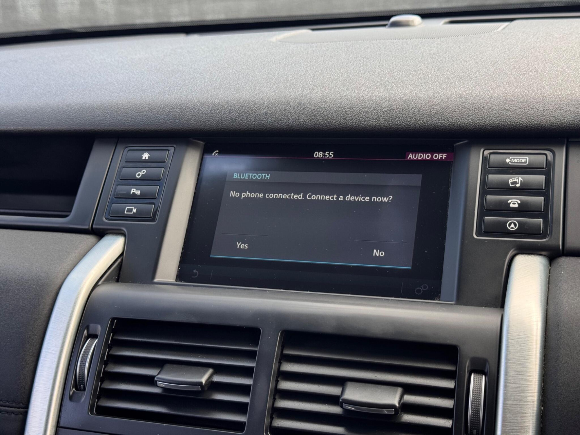 2017 Land Rover Discovery Sport image 26