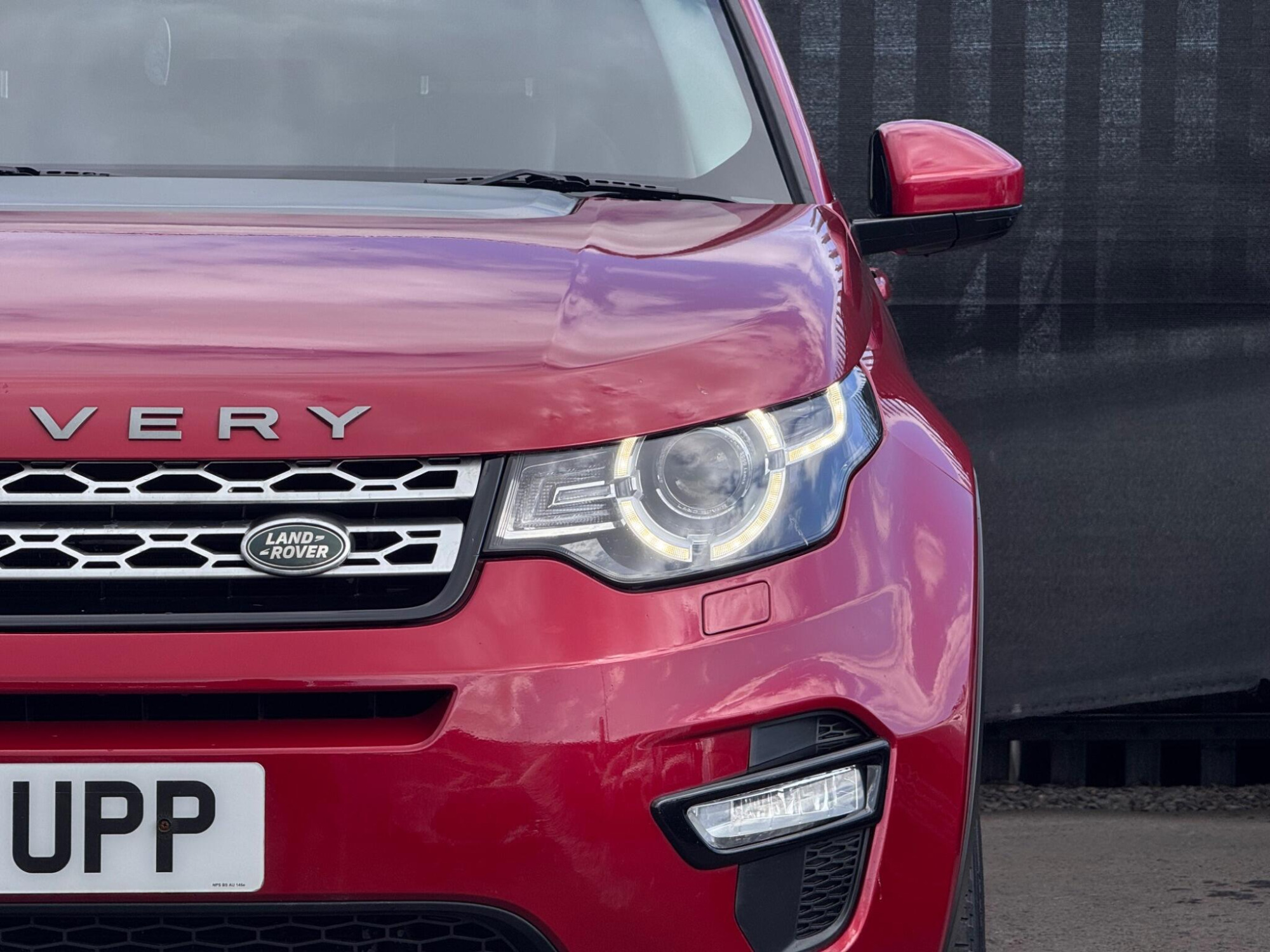 2017 Land Rover Discovery Sport image 6