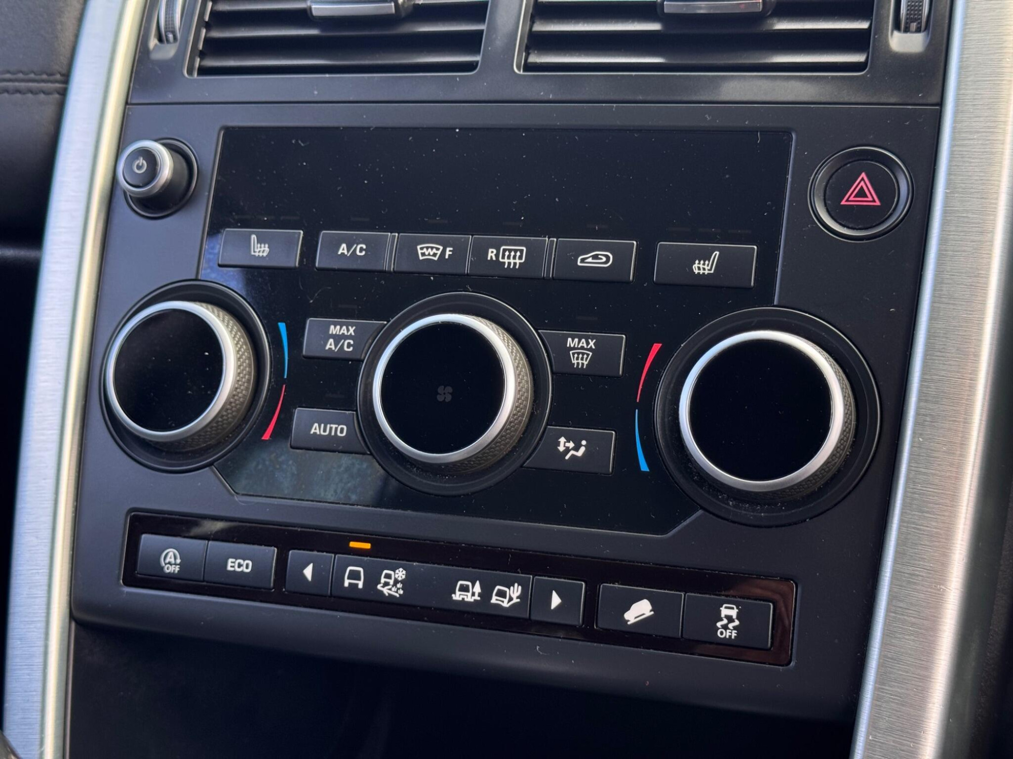 2017 Land Rover Discovery Sport image 29