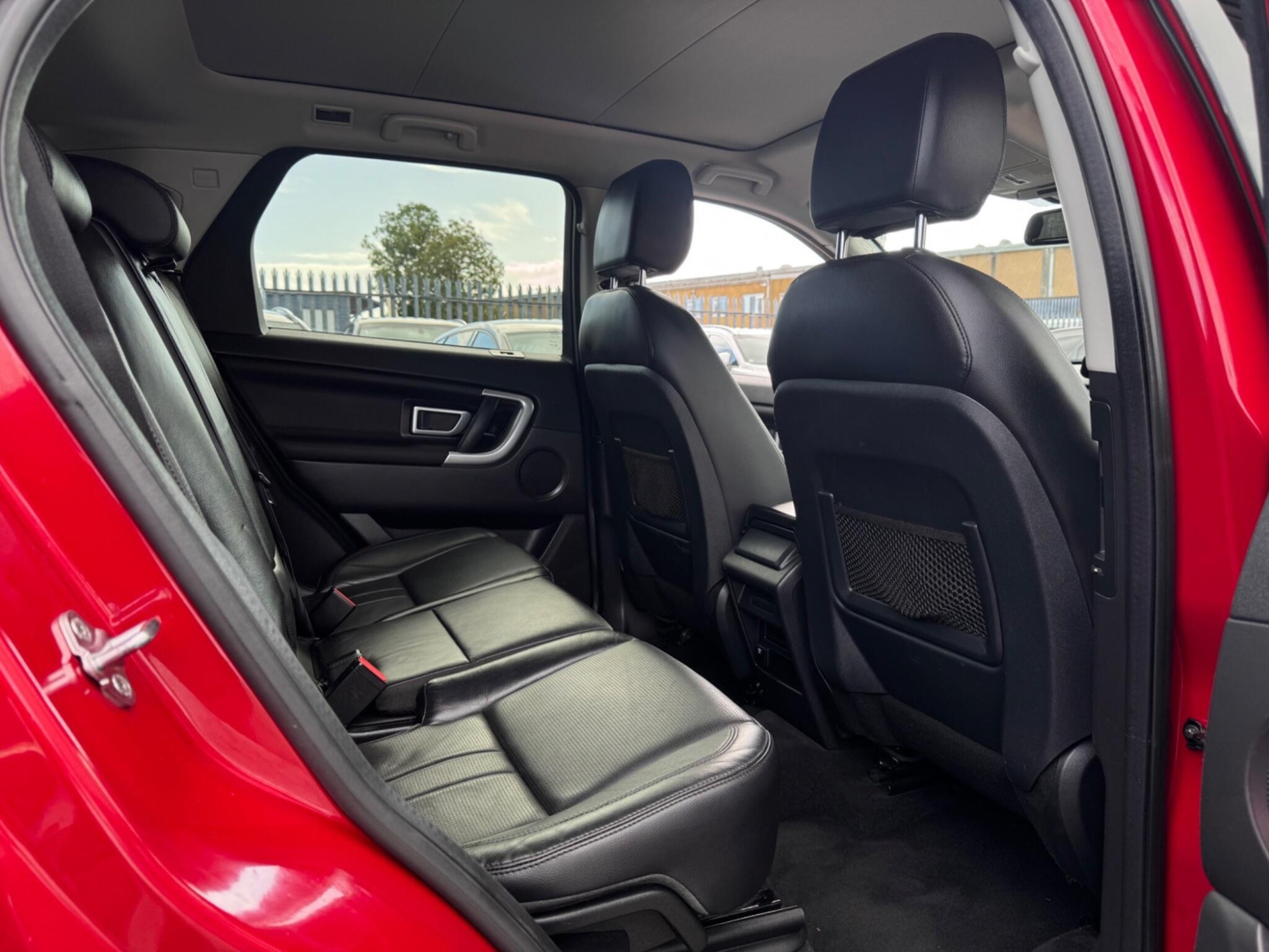 2017 Land Rover Discovery Sport image 20