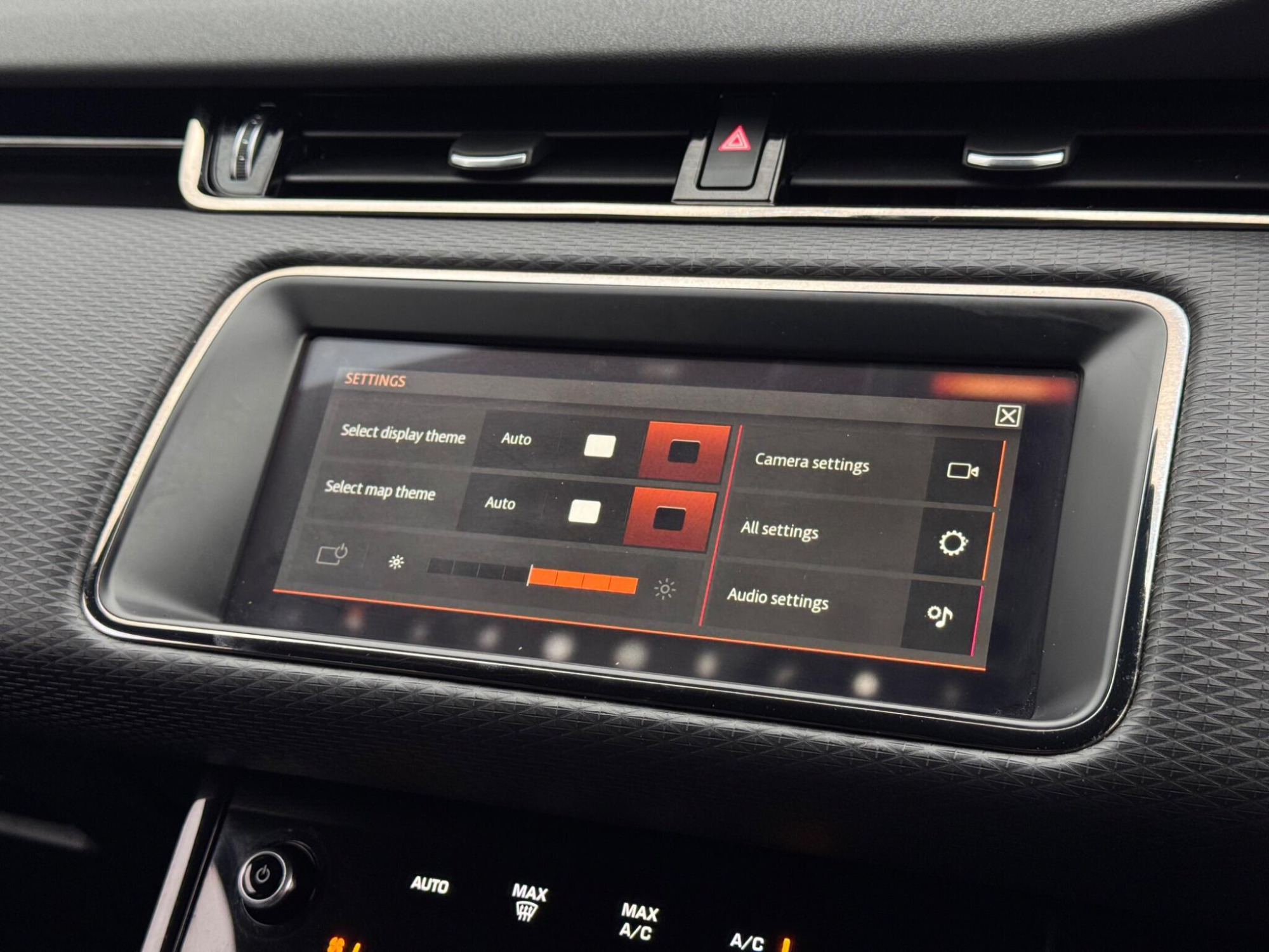 2020 Land Rover Range Rover Evoque image 33