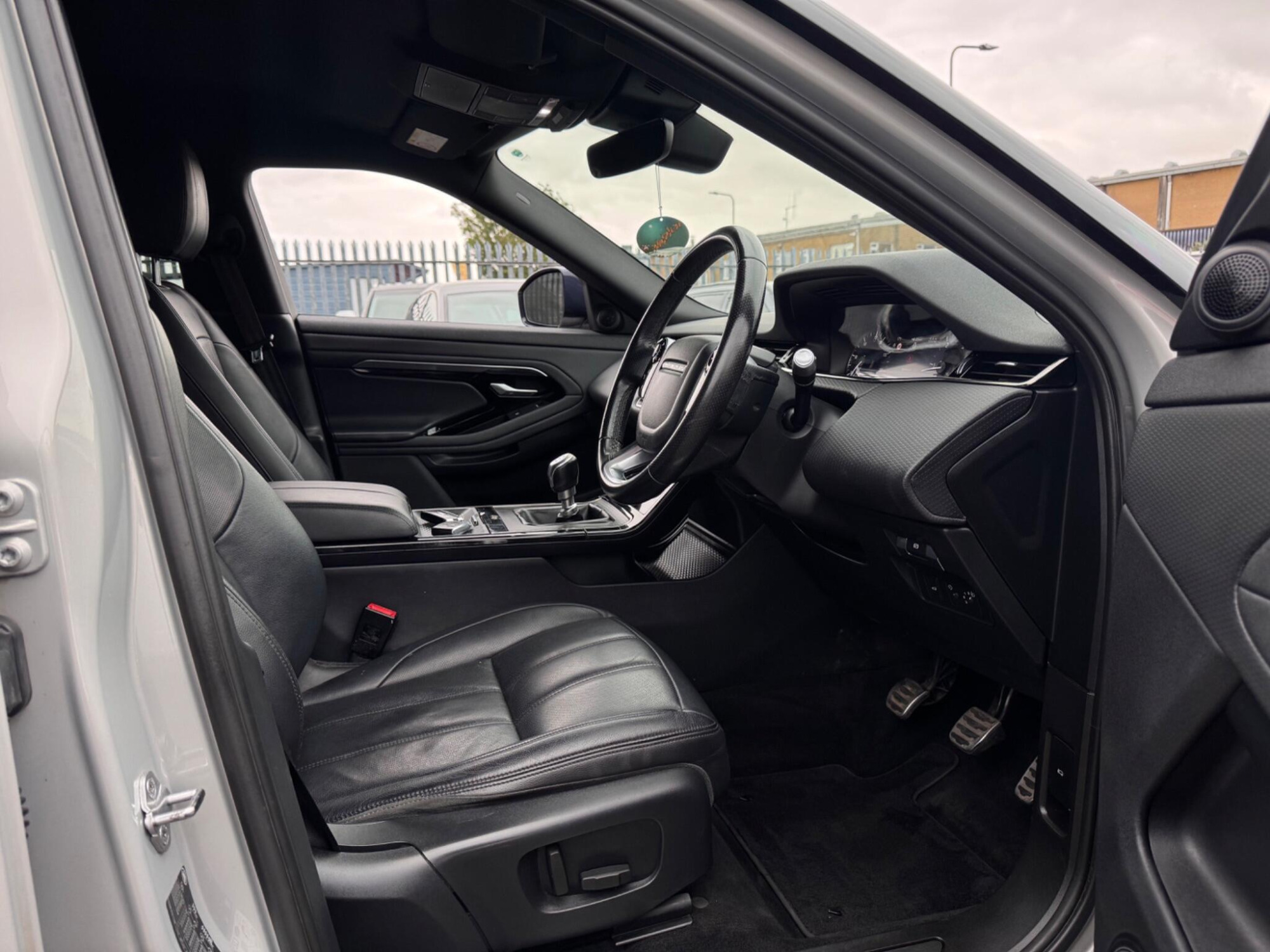 2020 Land Rover Range Rover Evoque image 22