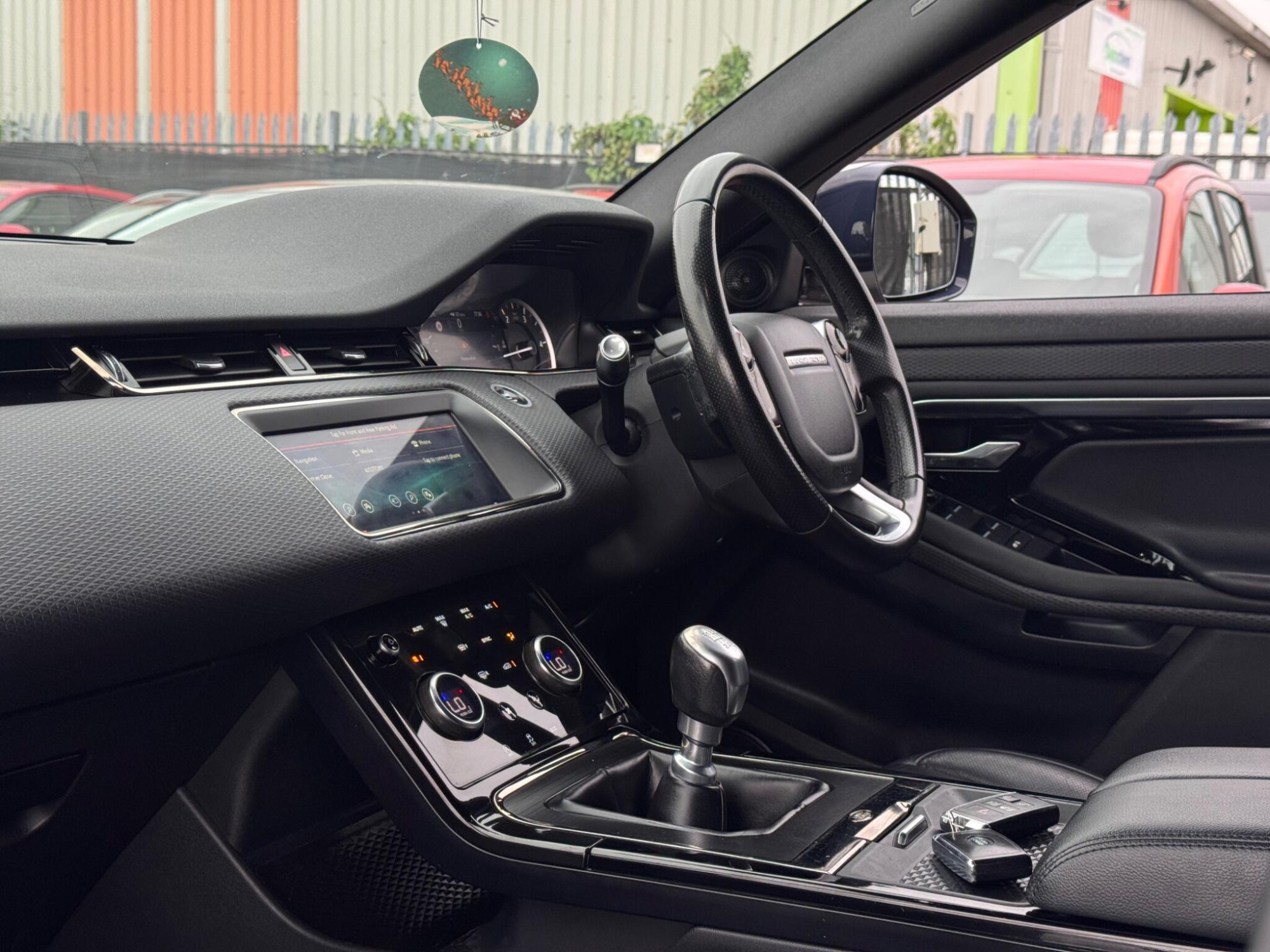 2020 Land Rover Range Rover Evoque image 26