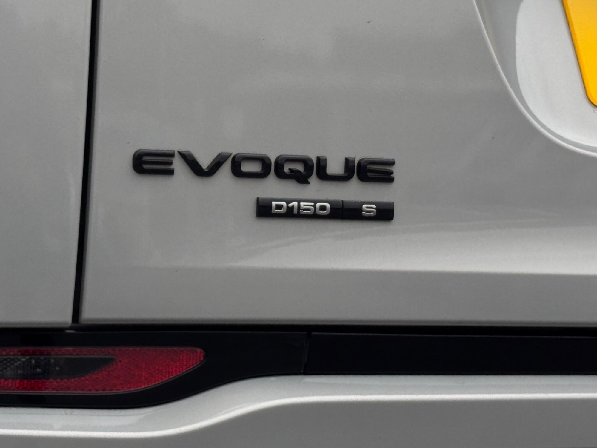 2020 Land Rover Range Rover Evoque image 7