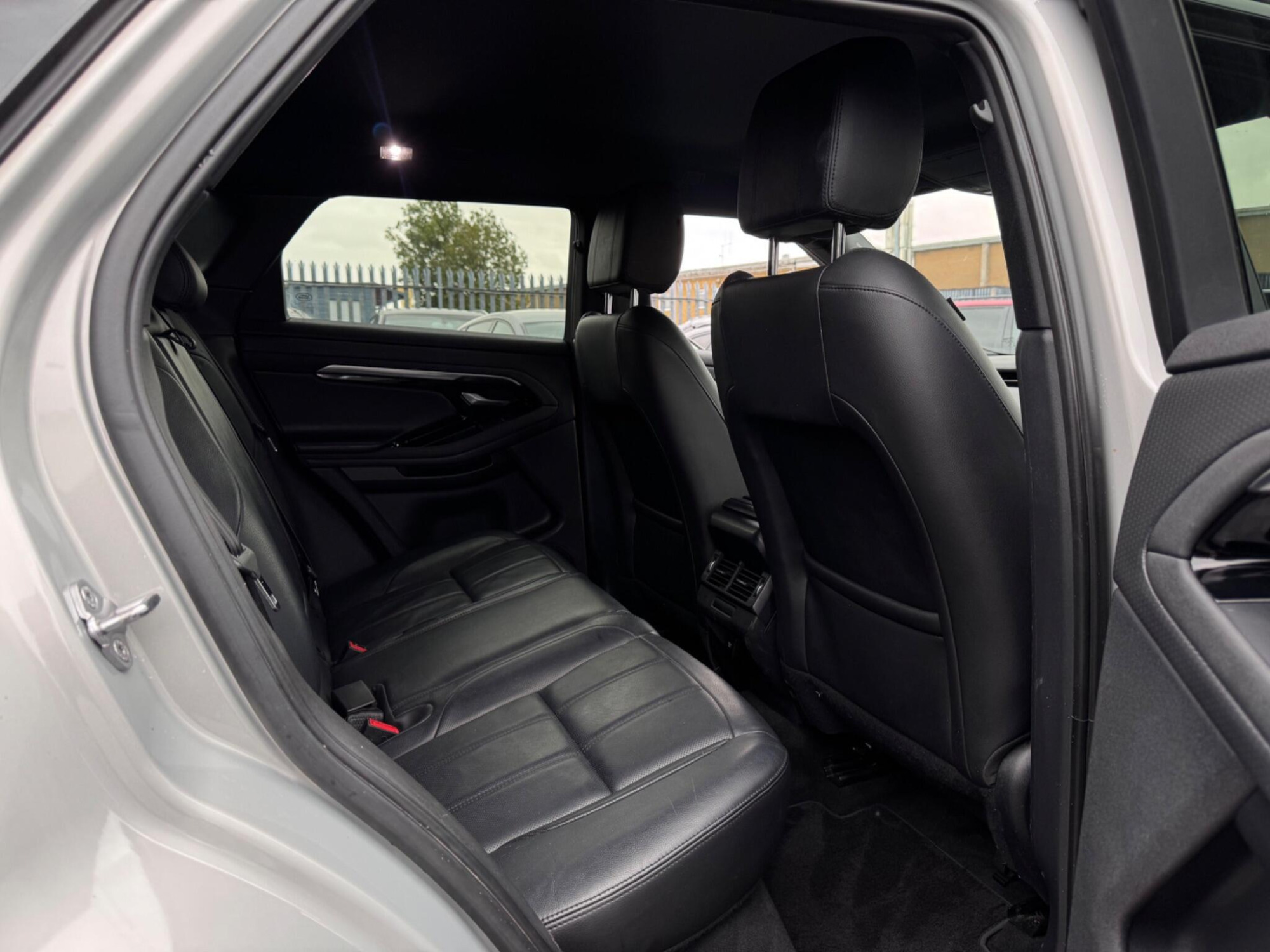 2020 Land Rover Range Rover Evoque image 23