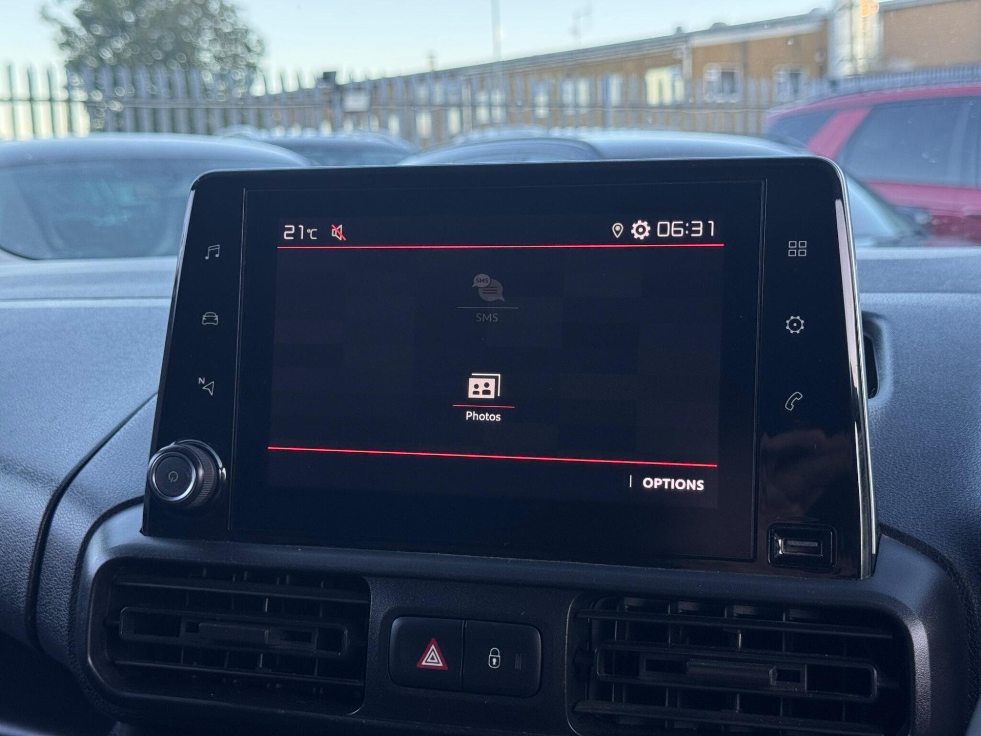 2020 Citroen Berlingo image 22