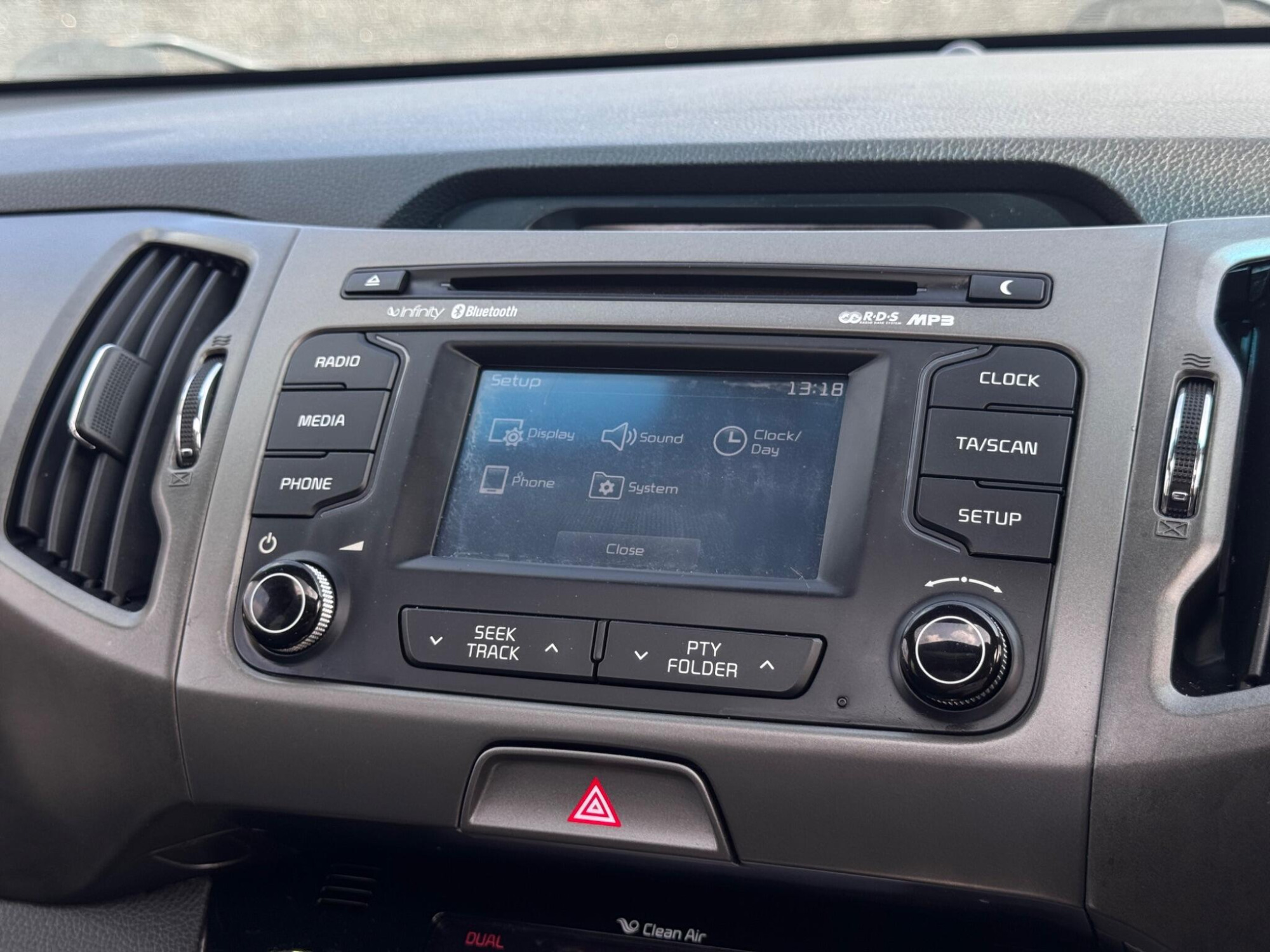 2014 Kia Sportage image 31