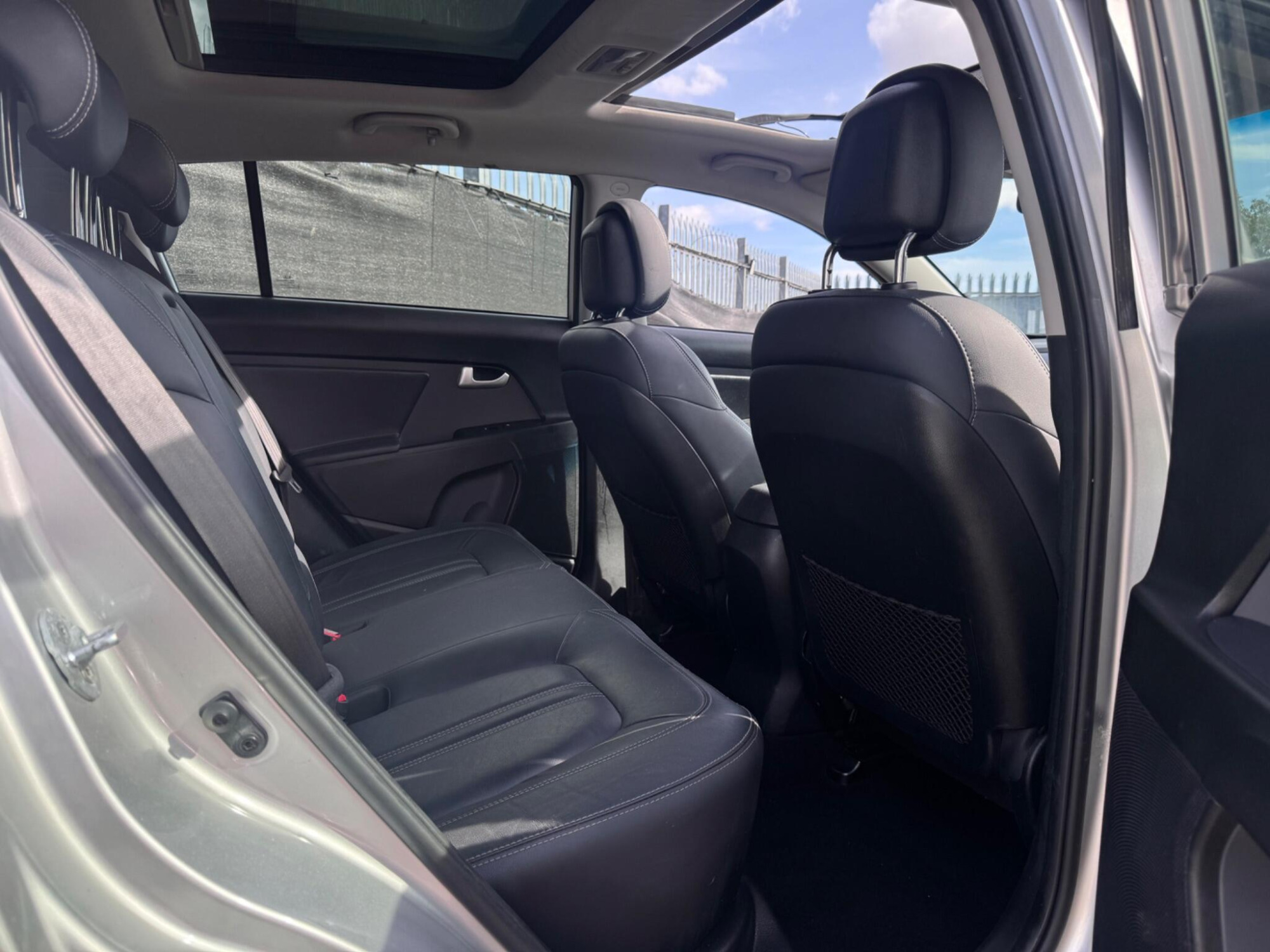 2014 Kia Sportage image 18