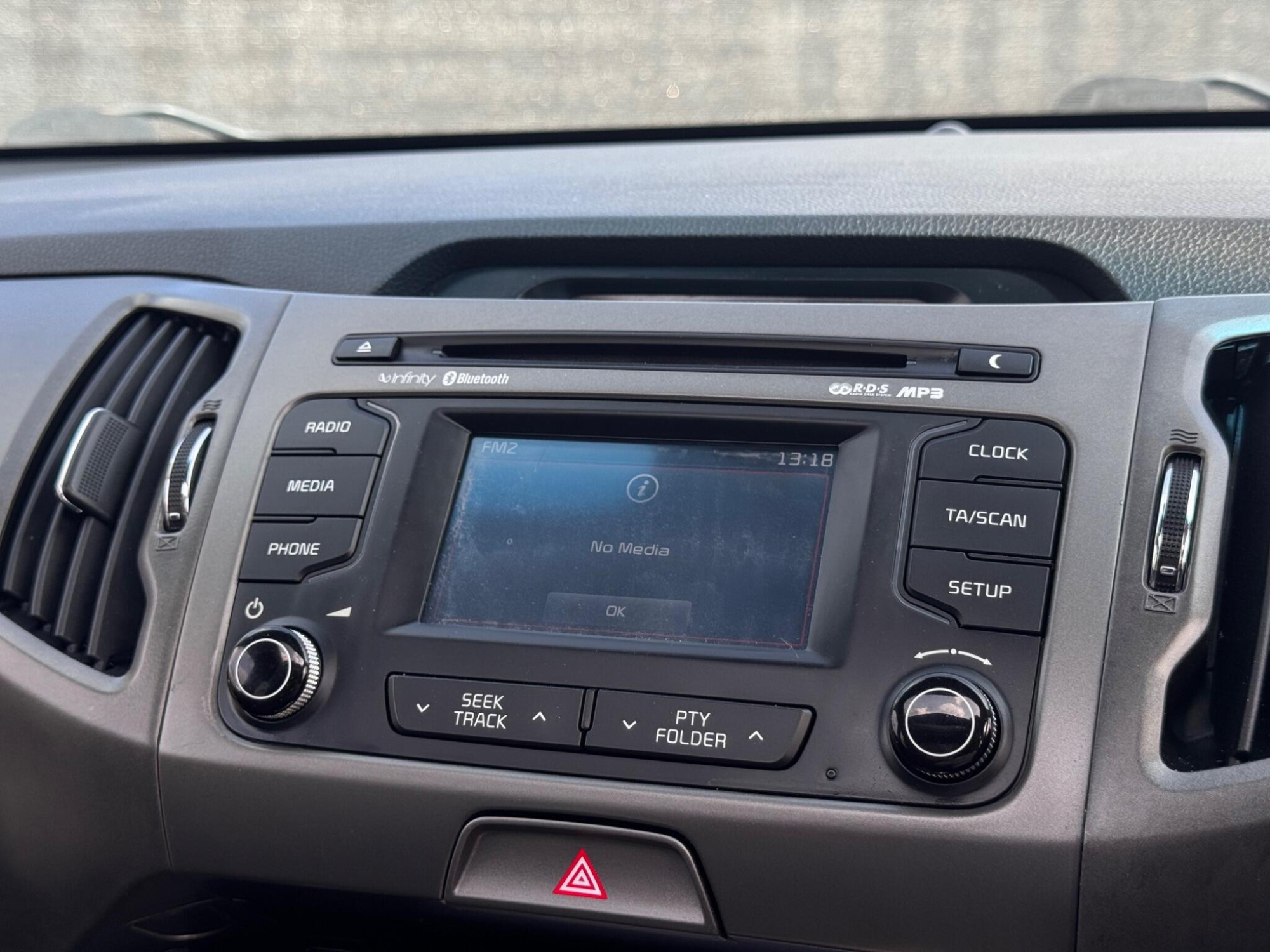 2014 Kia Sportage image 29