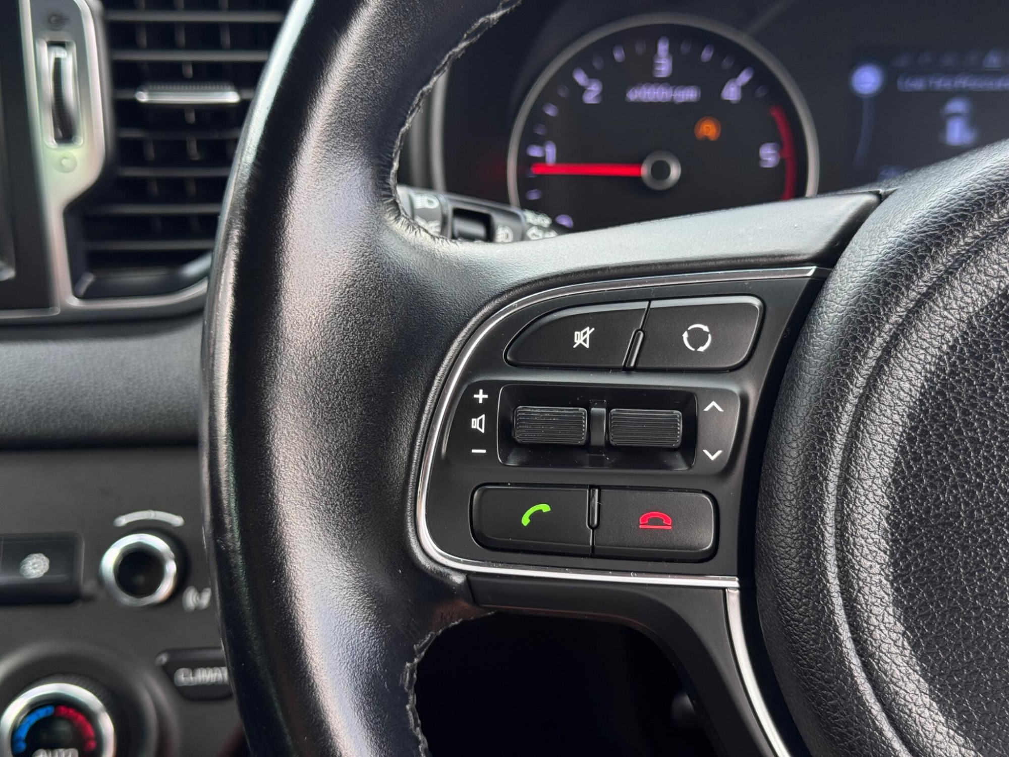 2016 Kia Sportage image 12