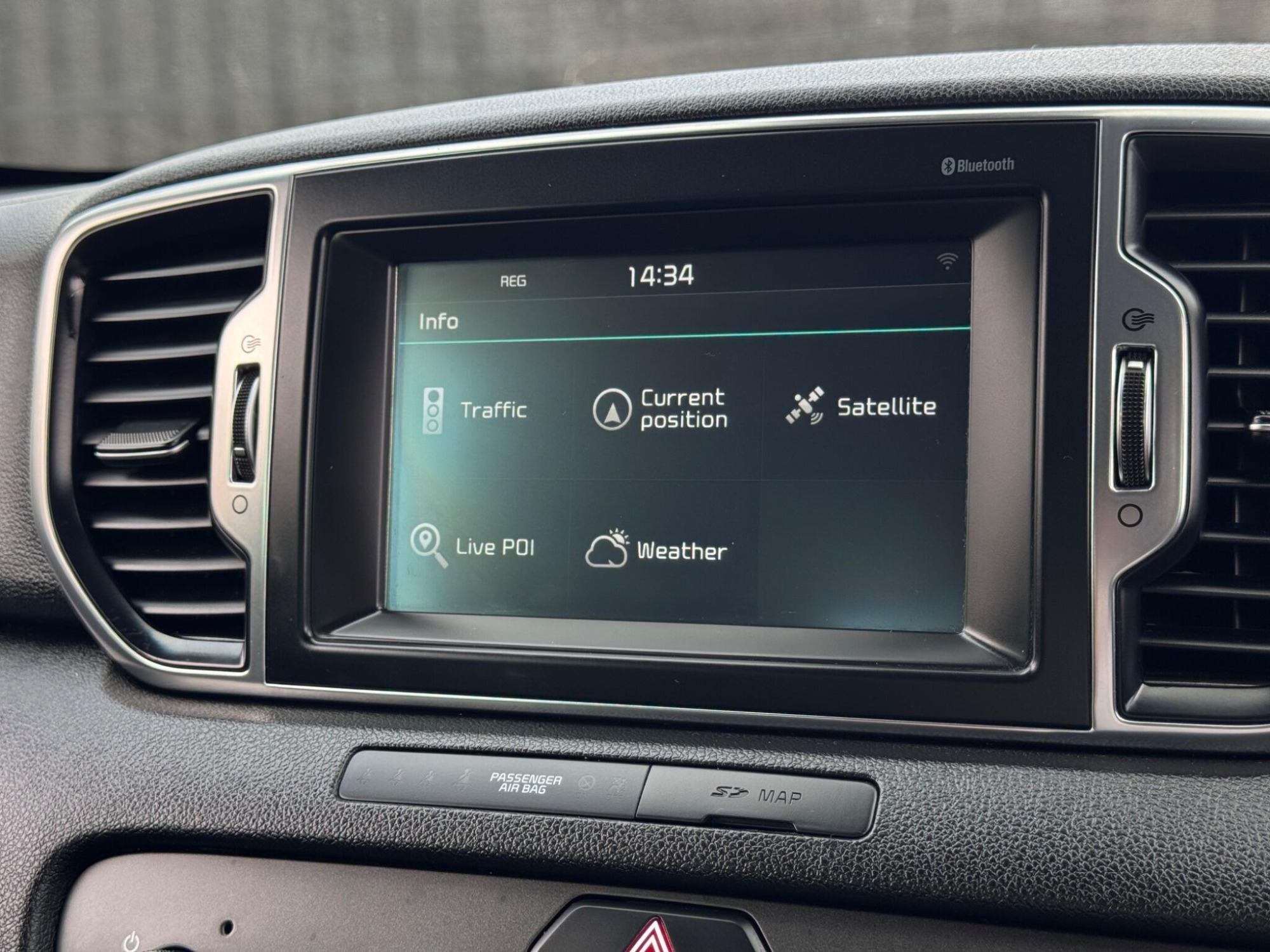 2016 Kia Sportage image 32